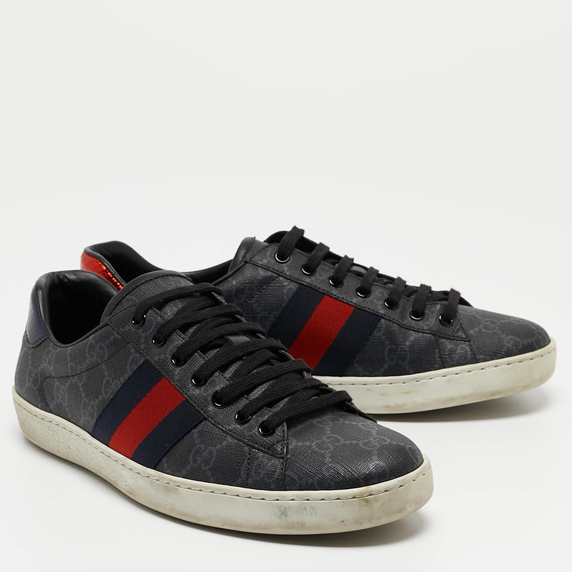 Men's Gucci Two Tone GG Supreme Canvas Ace Sneakers Size 42.5 For Sale