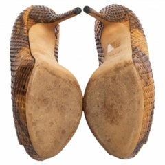 Gucci - Escarpins à plateforme en cuir peep toes bicolore Taille 38
