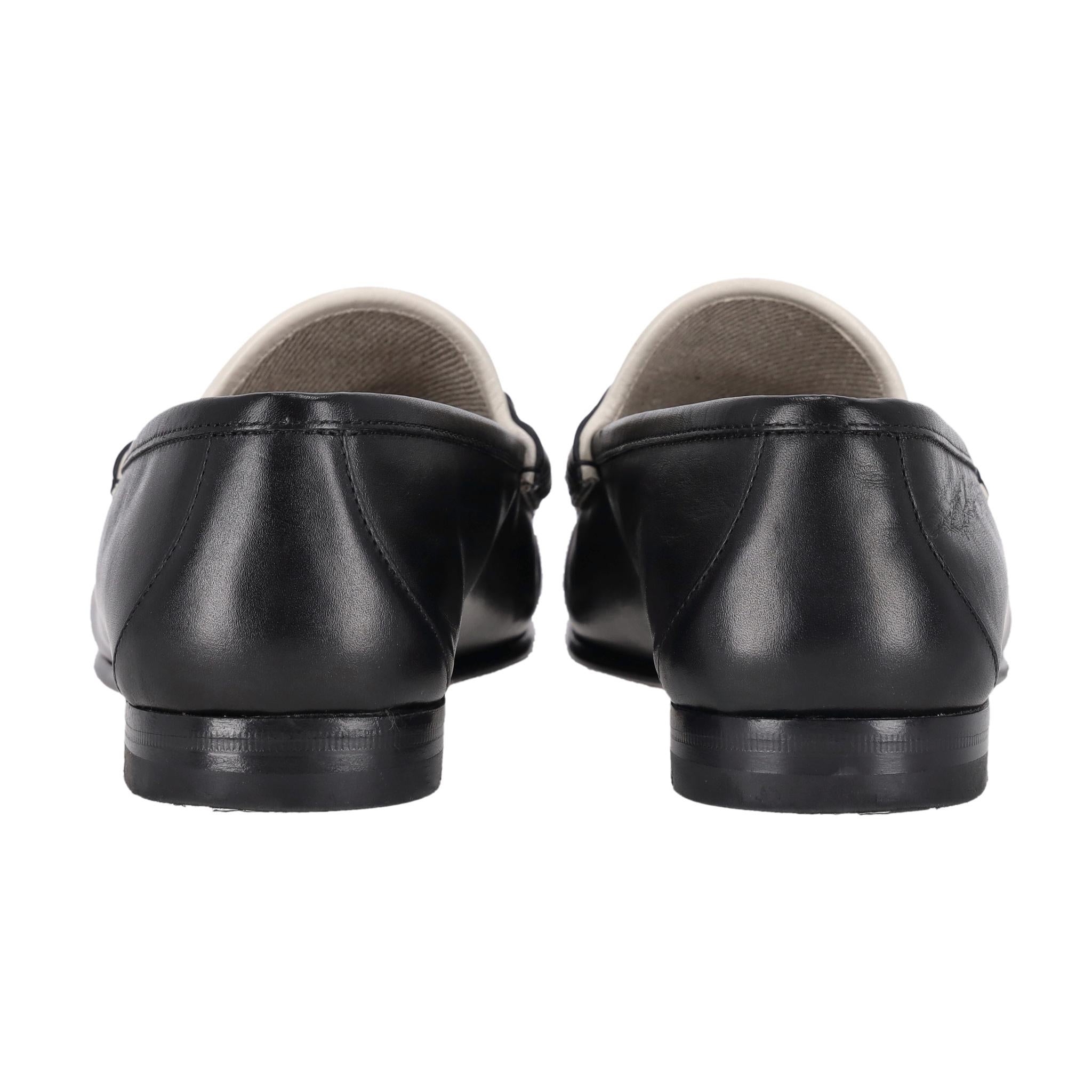 Mocassini in pelle con morsetto Roos bicolore di Gucci In condizioni ottime in vendita a London, GB