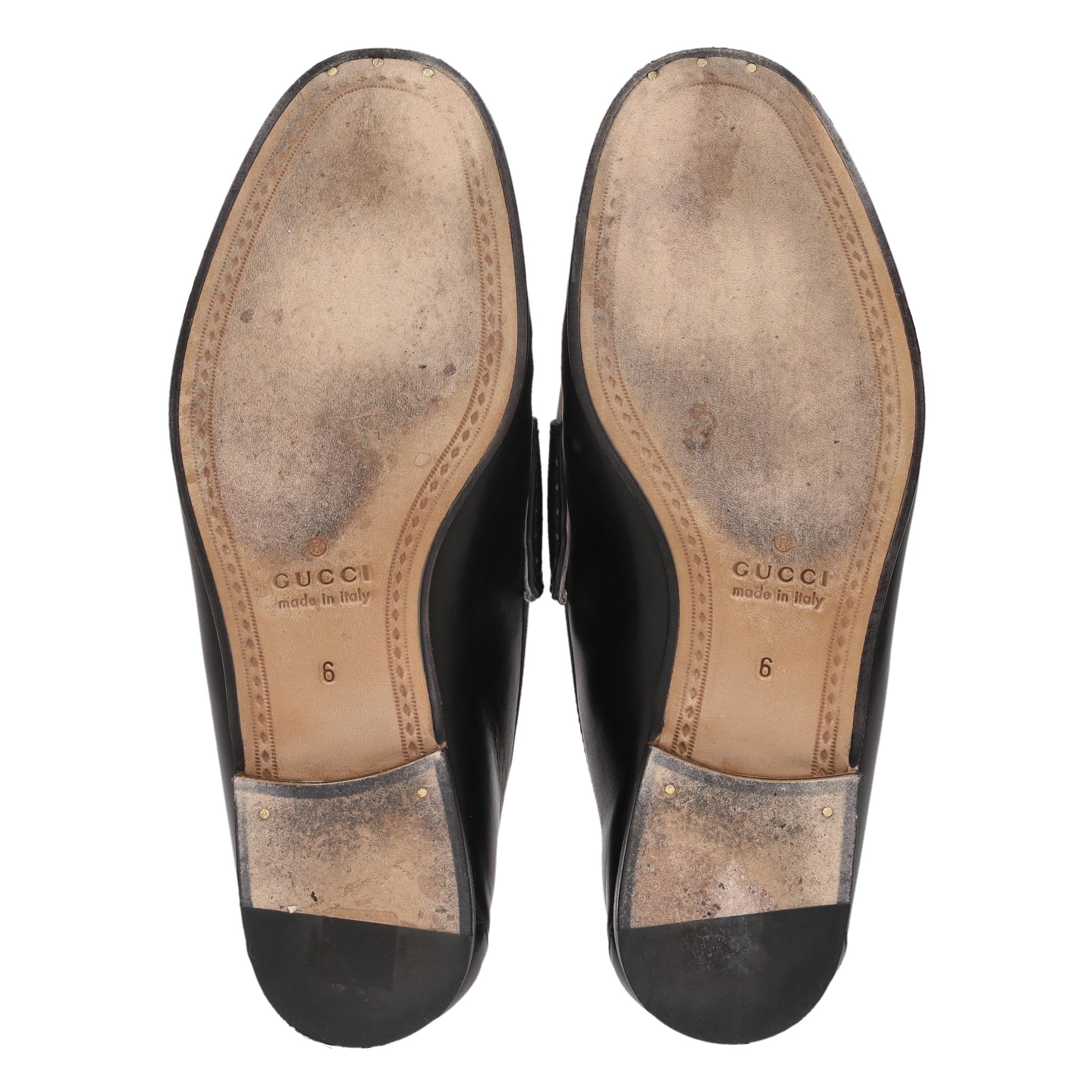 Mocassini in pelle con morsetto Roos bicolore di Gucci in vendita 1