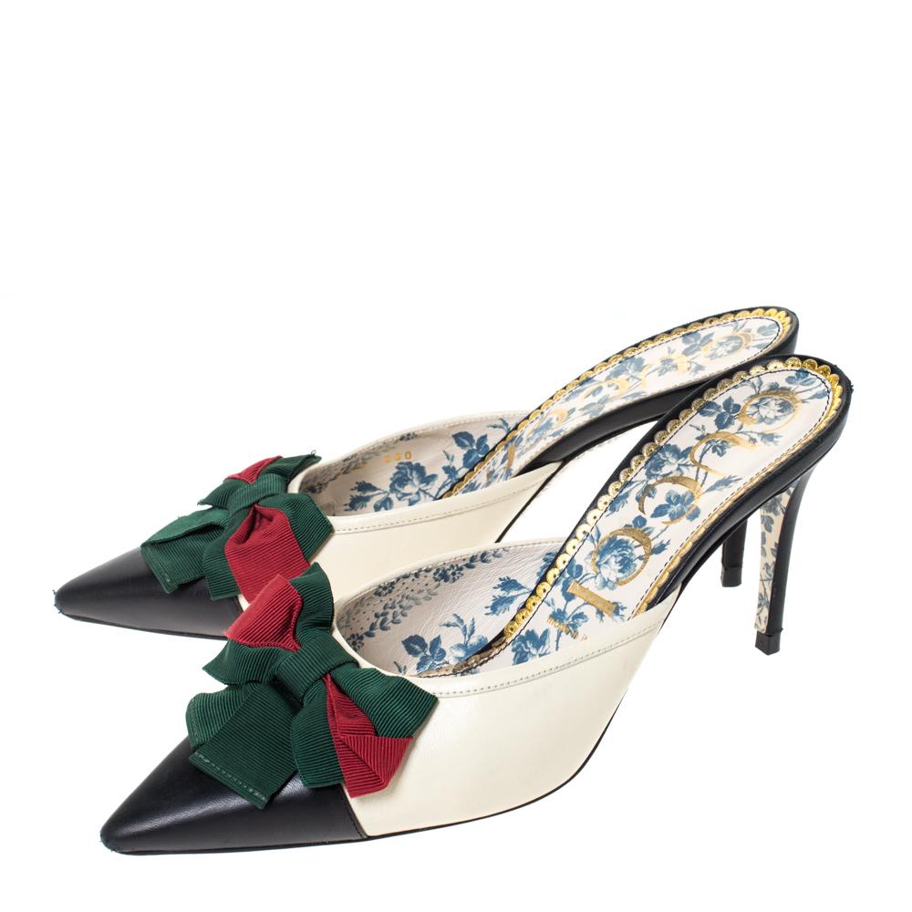 Gucci Two Tone Web Bow Embellished Jane Slide Mules Size 40 In Good Condition In Dubai, Al Qouz 2