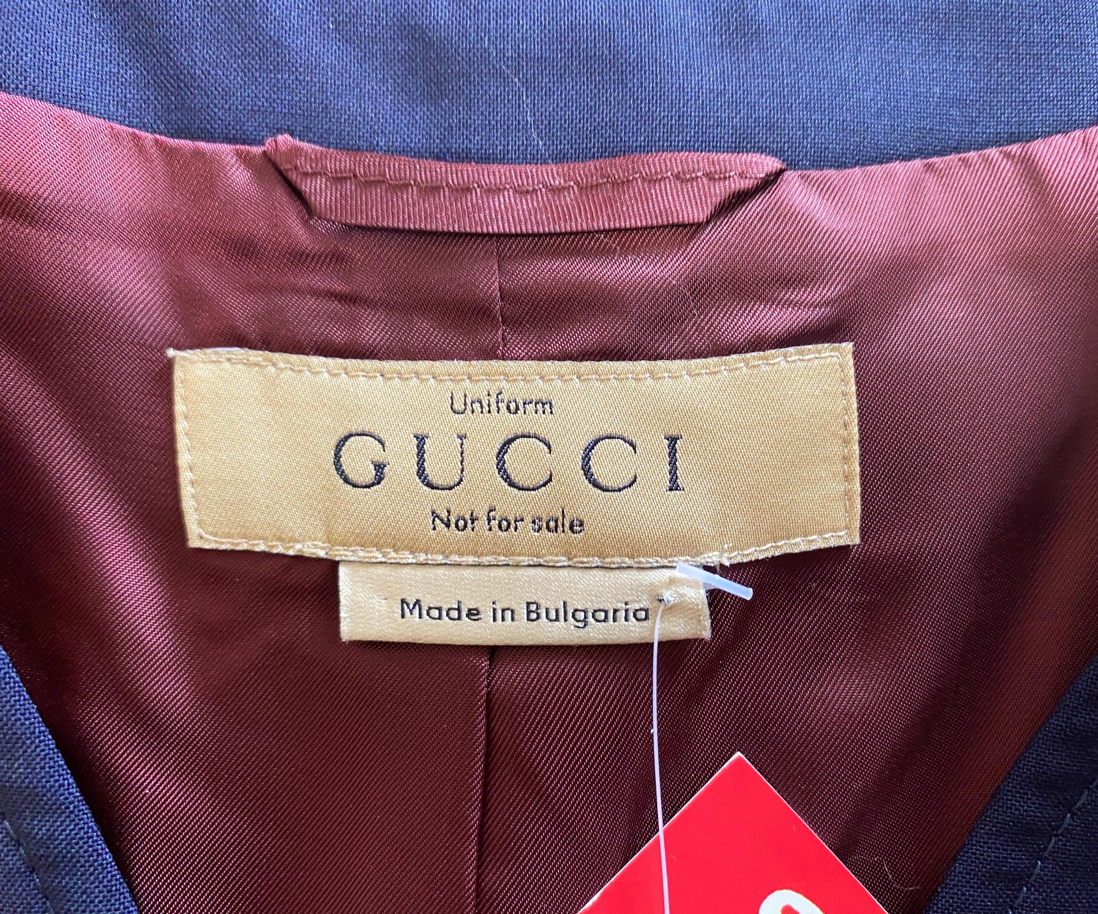 Gilet blu con scollo a V Gucci Uniform in vendita 2