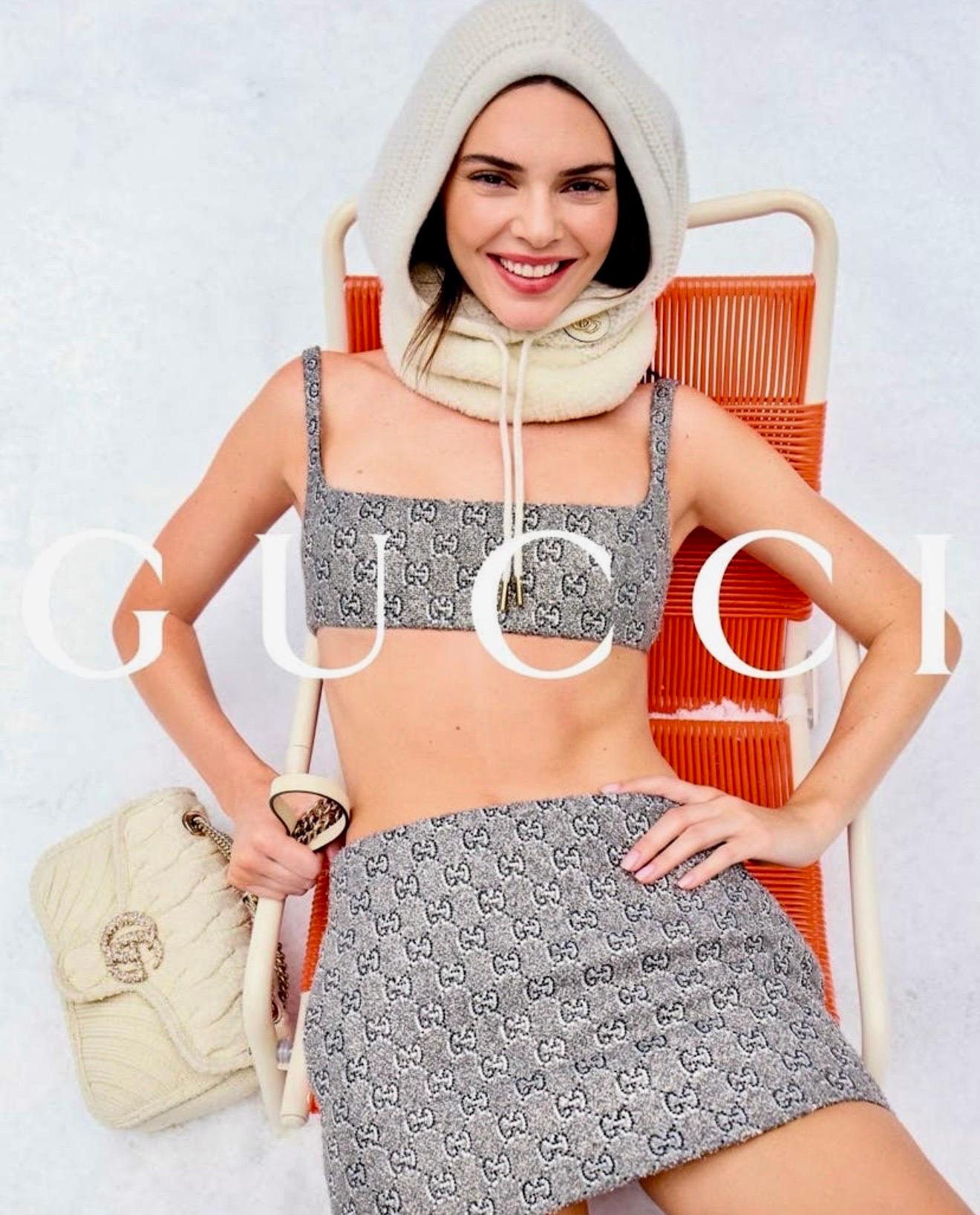 Gucci Ungetragene Kristall verschönert Silber Rohr BH Bralette Crop Top im Angebot 13