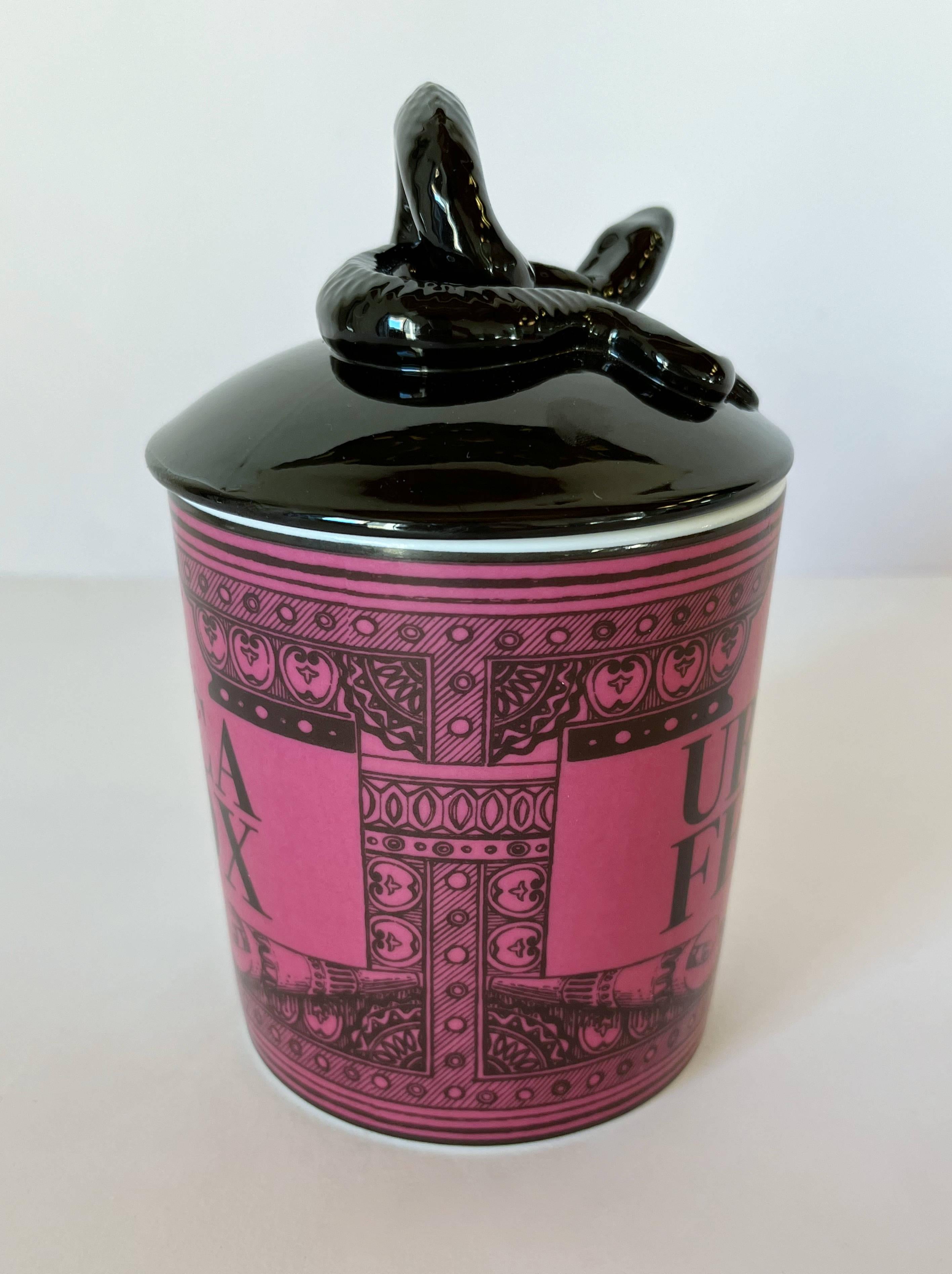 Porcelain GUCCI Urtica Ferox Scented Candle For Sale