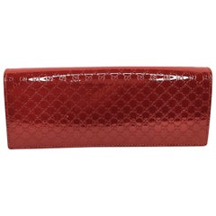 Gucci Vermillion Microguccissima Patent Leather Broadway Clutch