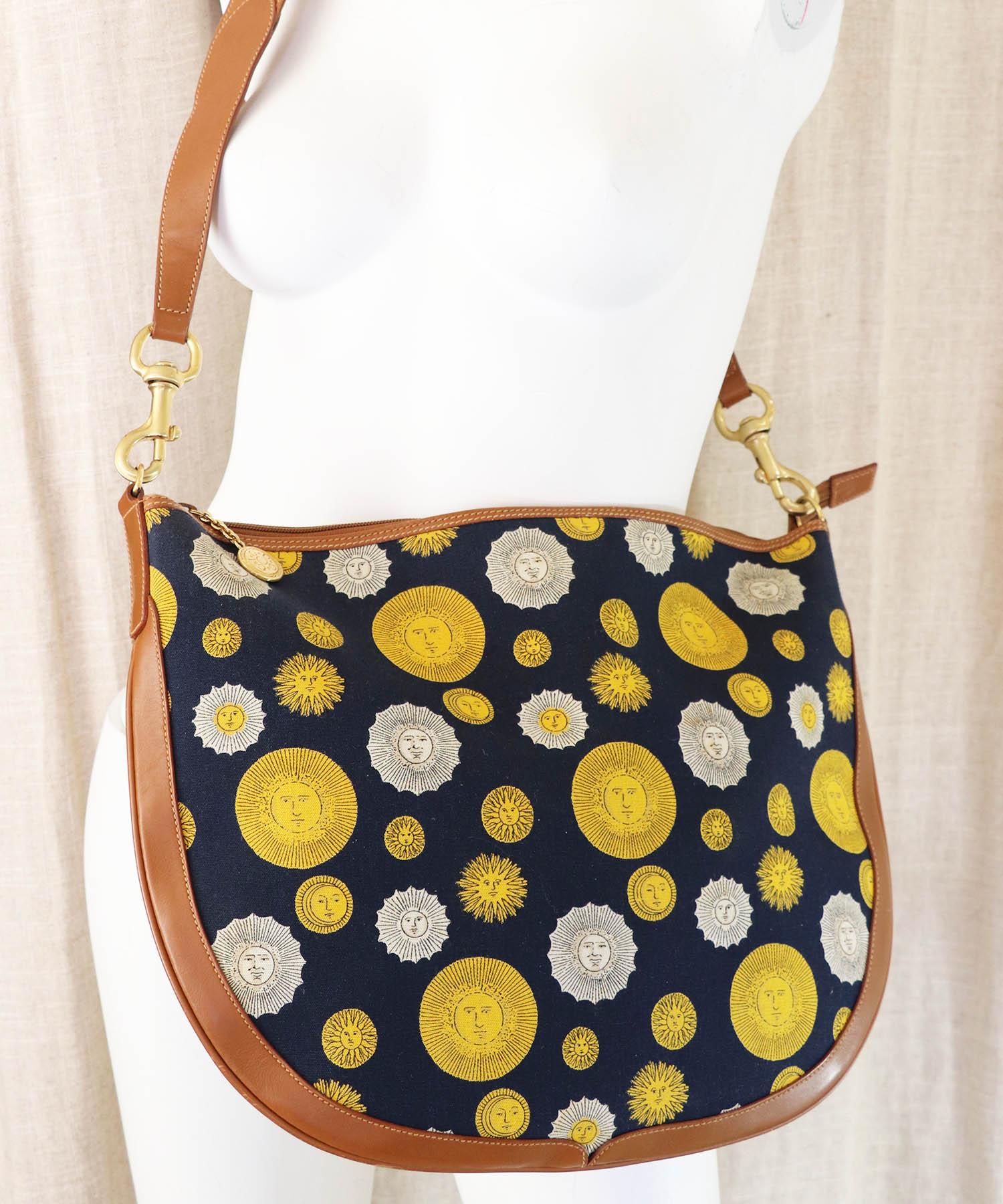 Gucci Vintage 1980's Canvas Sun Print Shoulder Bag In Good Condition In Carmel, CA