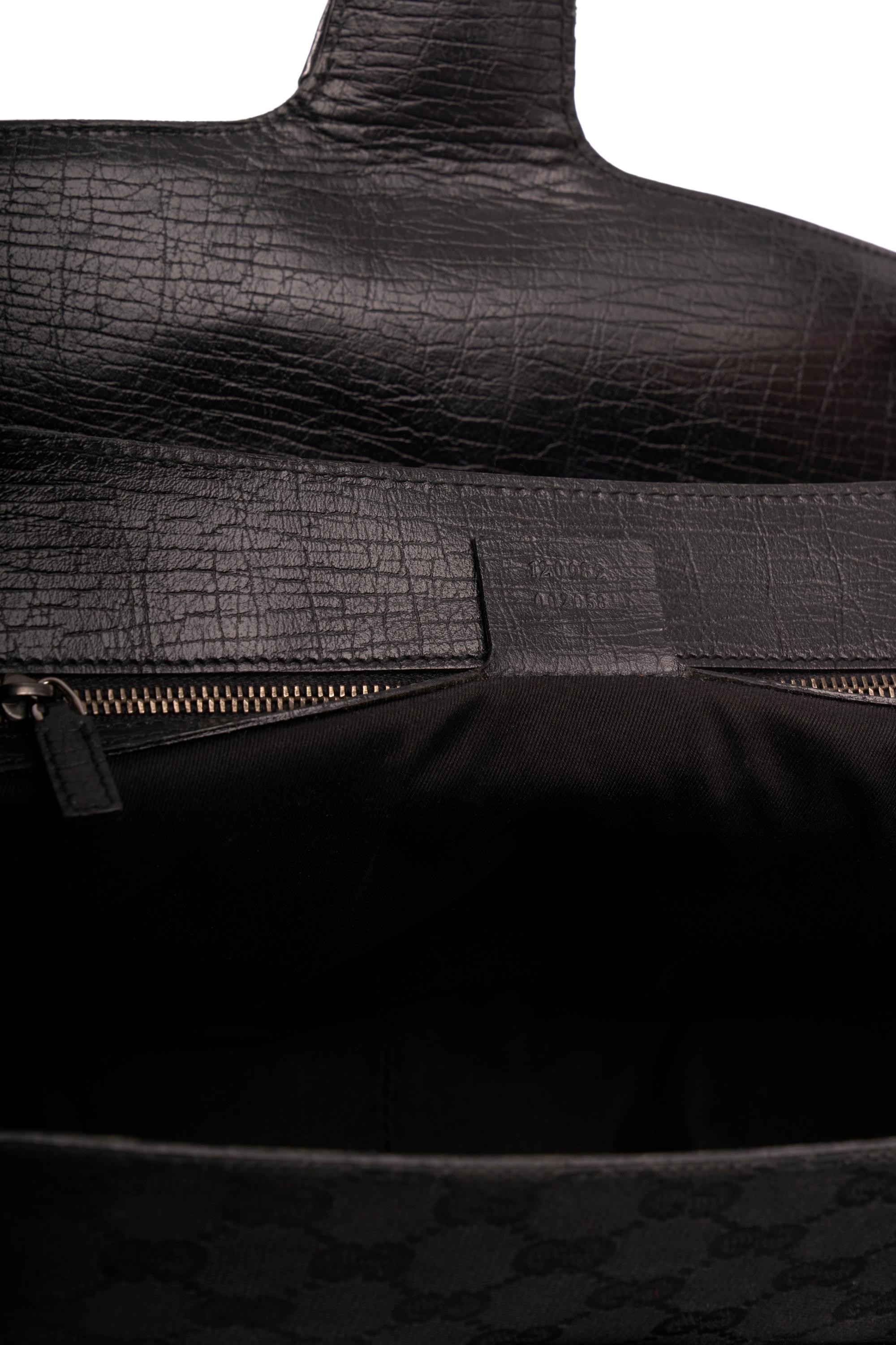 Bolso Gucci Vintage 2000's Negro Monograma Horsebit en venta 3