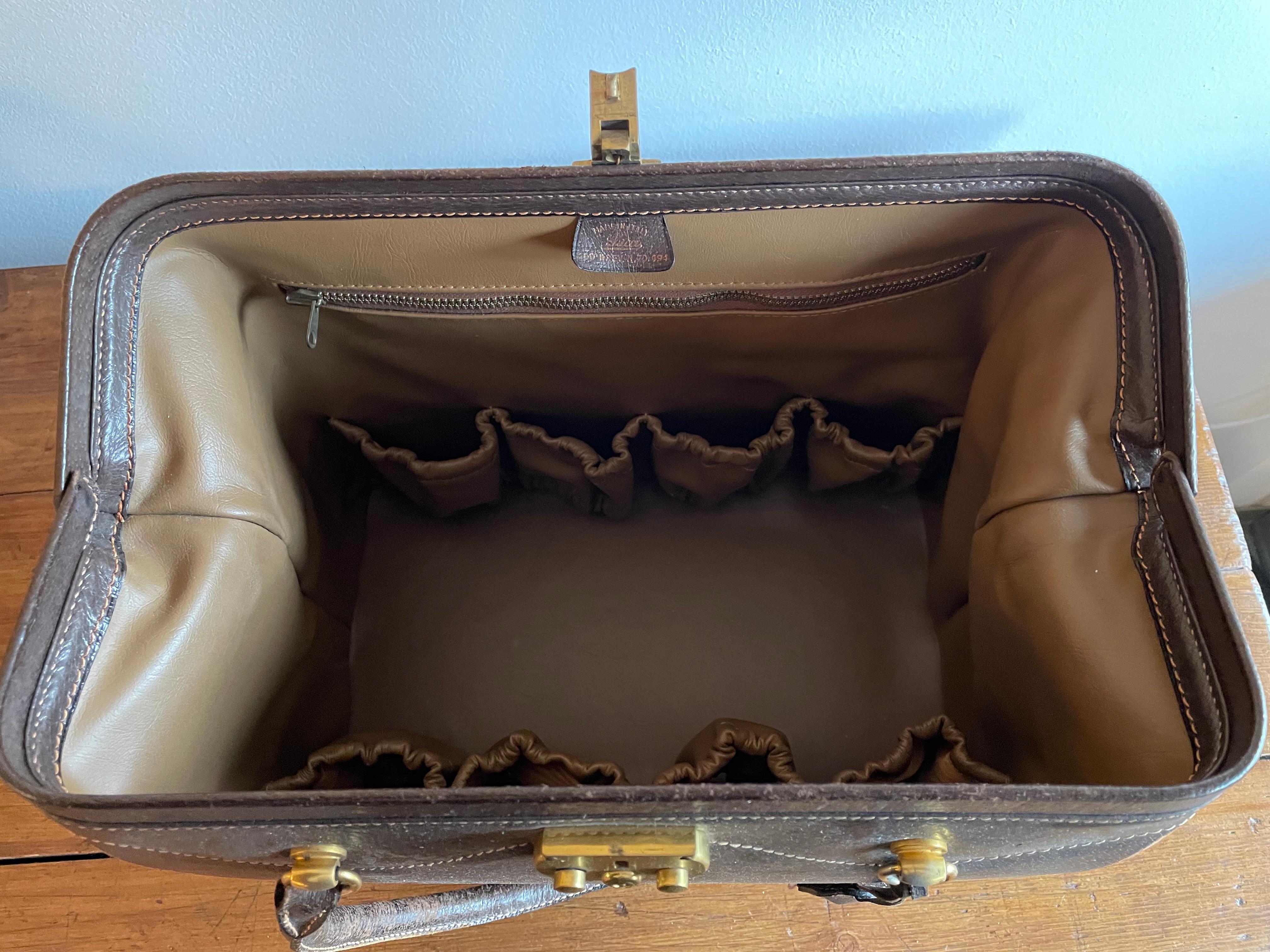 Gucci vintage 60s / 70s trunk in wild boar leather 4