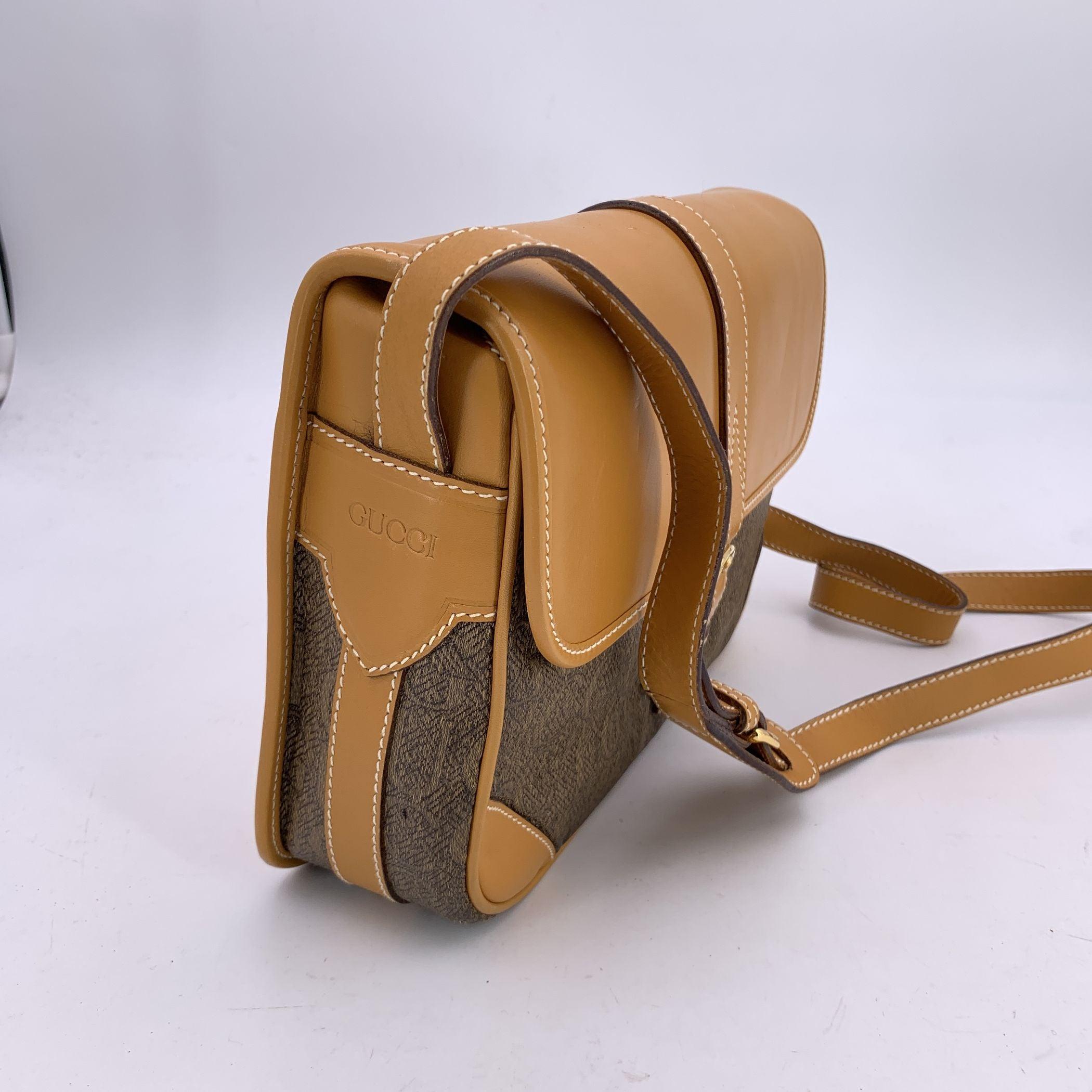Gucci Vintage Beige Leather Brown Logo Canvas Shoulder Bag For Sale 3
