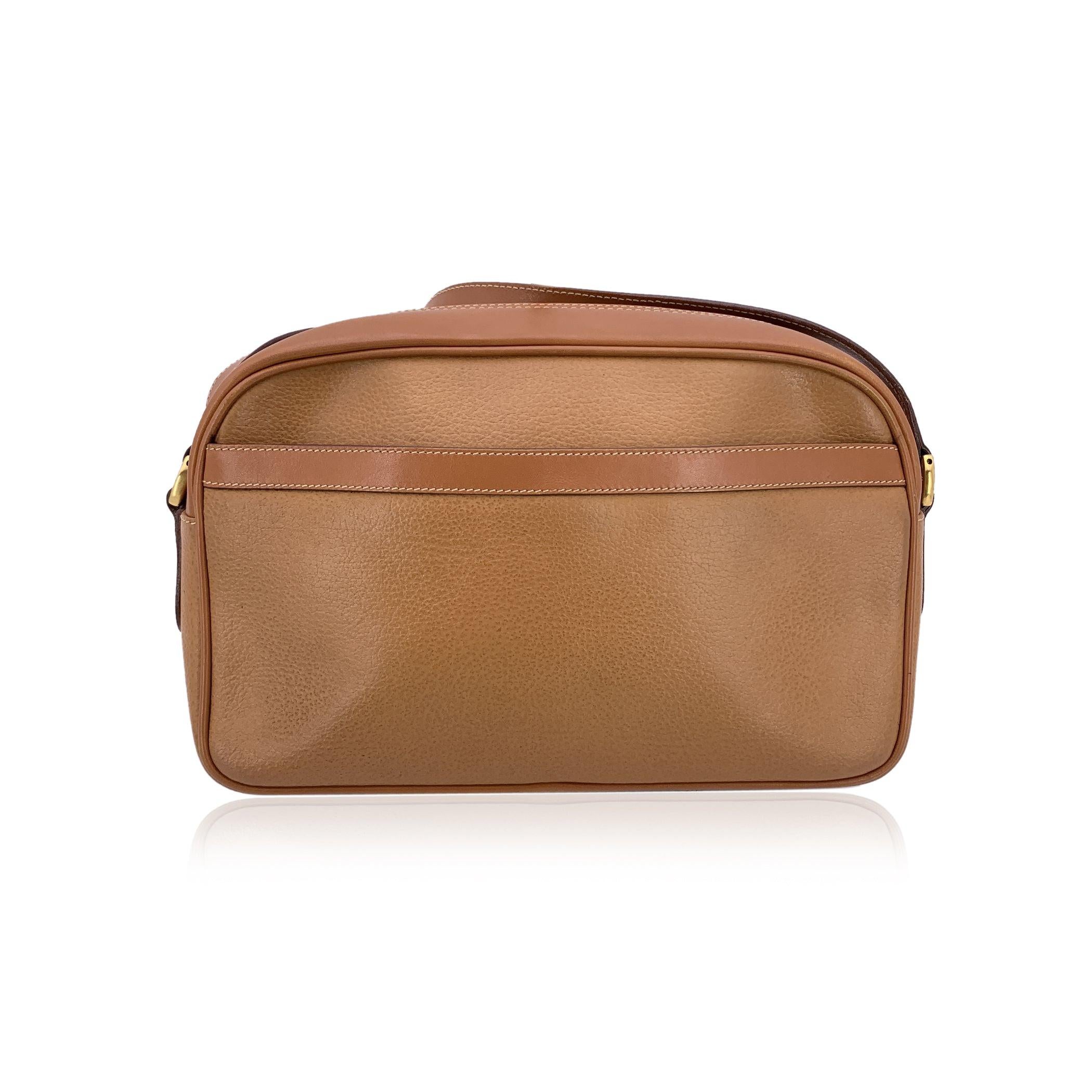 Gucci Vintage Beige Leather Zip Crossbody Messenger Bag Bon état à Rome, Rome