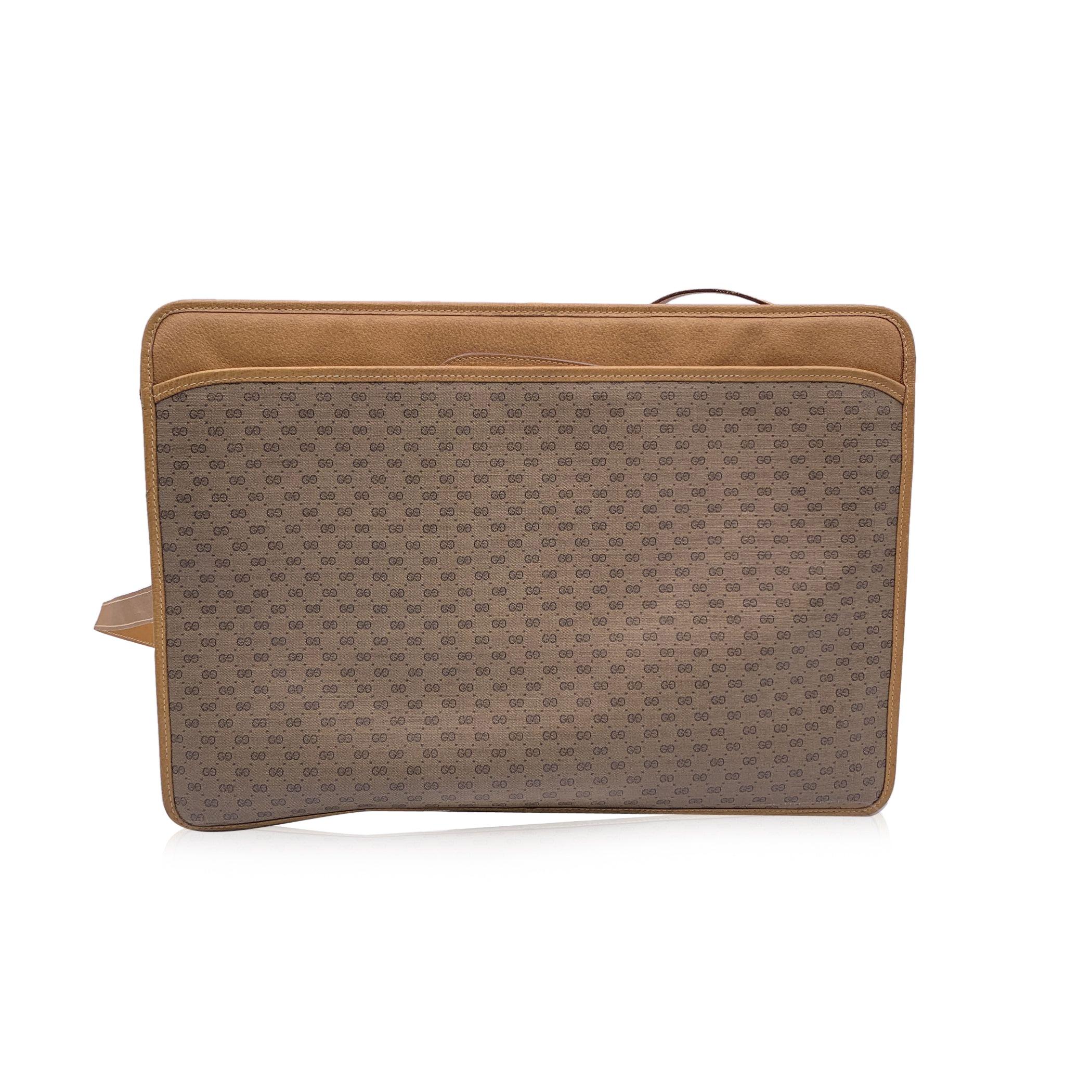 Gucci Vintage Beige Monogram Canvas Briefcase Document Holder In Good Condition In Rome, Rome