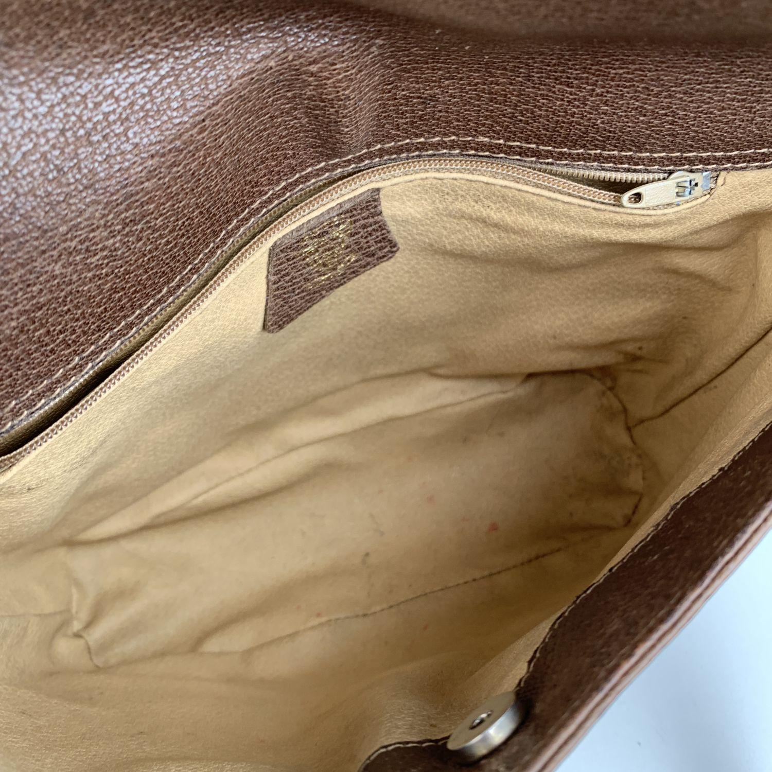 Gucci Vintage Beige Monogram Canvas Bucket Shoulder Bag In Good Condition In Rome, Rome