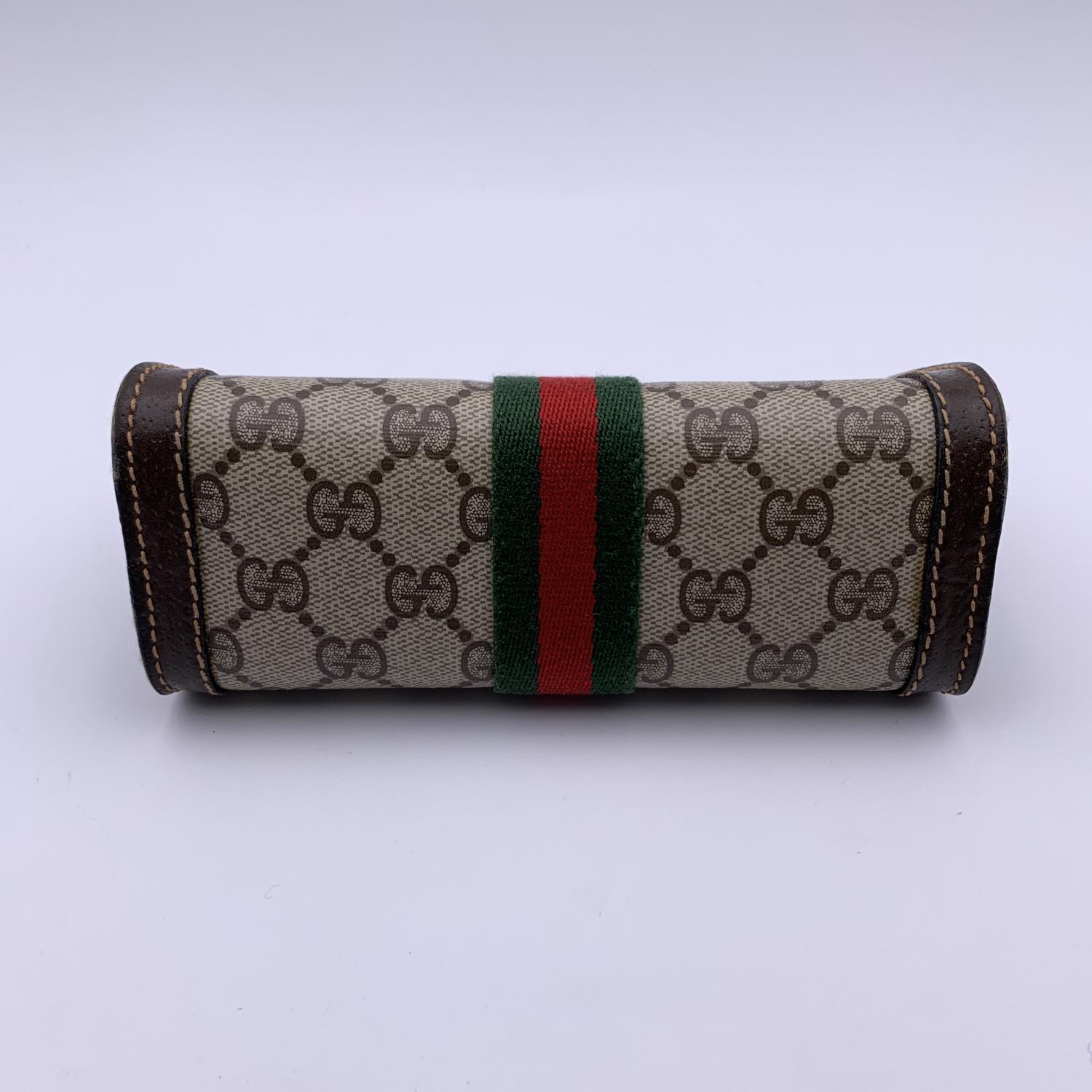 Gucci Vintage Beige Monogram Canvas Cosmetic Case with Stripes In Excellent Condition In Rome, Rome