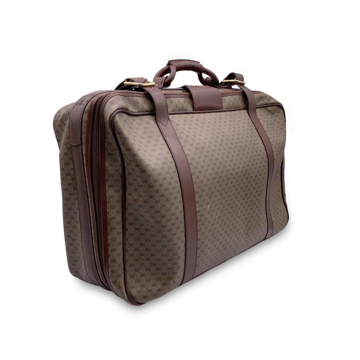 Gucci Vintage Beige Monogram Canvas Suitcase Travel Bag In Good Condition For Sale In Rome, Rome