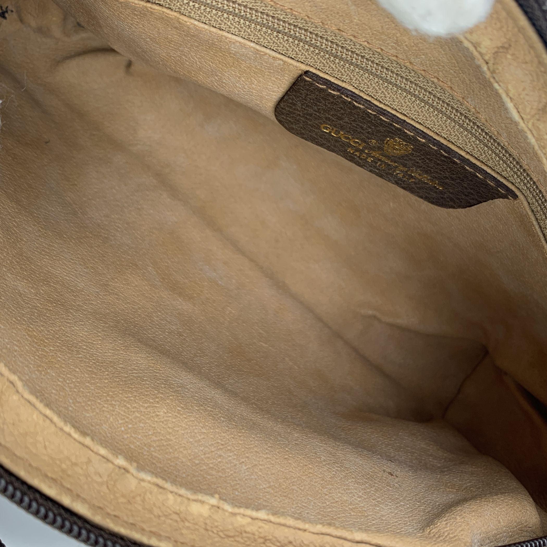 Gucci Vintage Beige Monogram Canvas Web Crossbody Bag In Good Condition In Rome, Rome