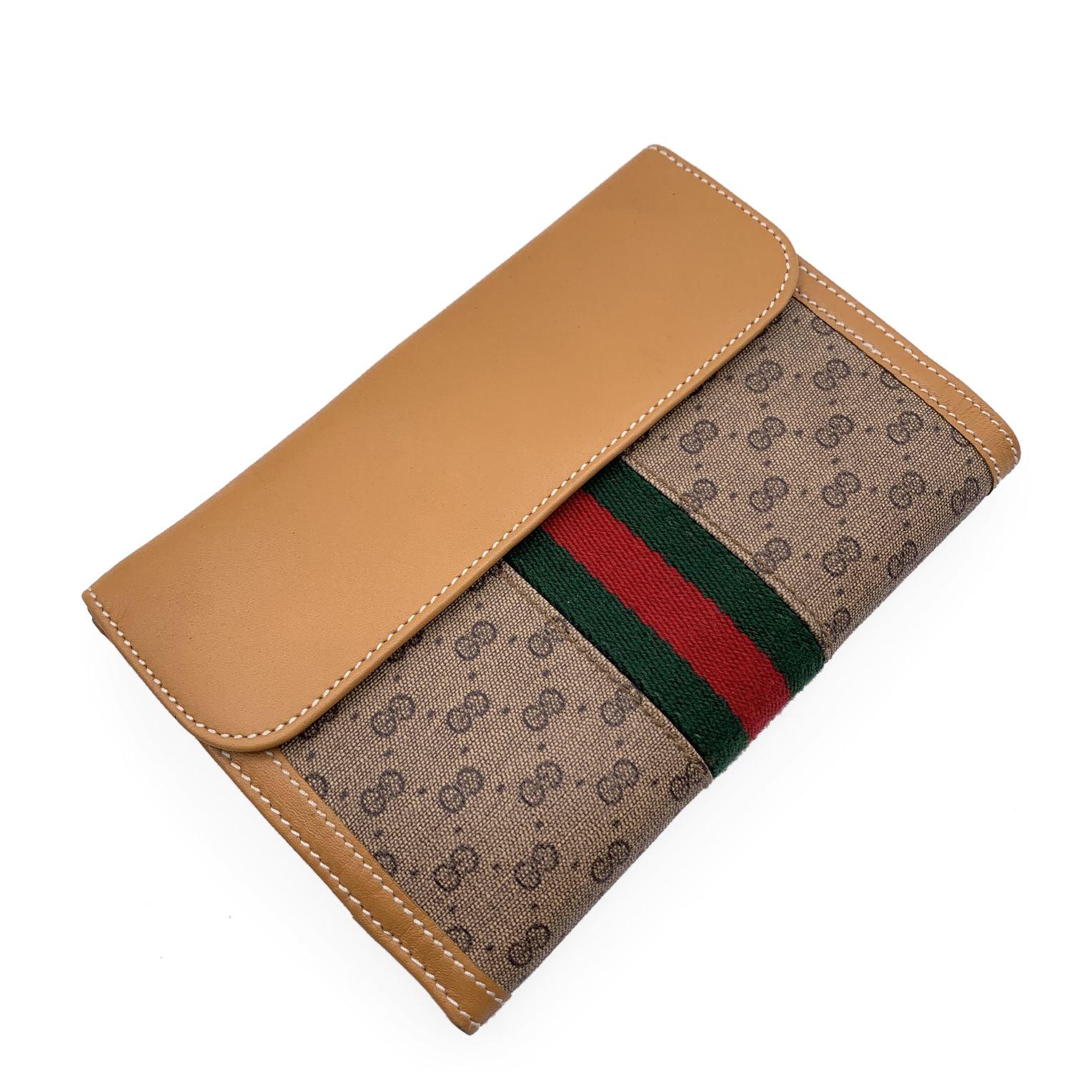 Gucci Vintage Beige Monogram Wallet Checkbook with Stripes In Excellent Condition In Rome, Rome