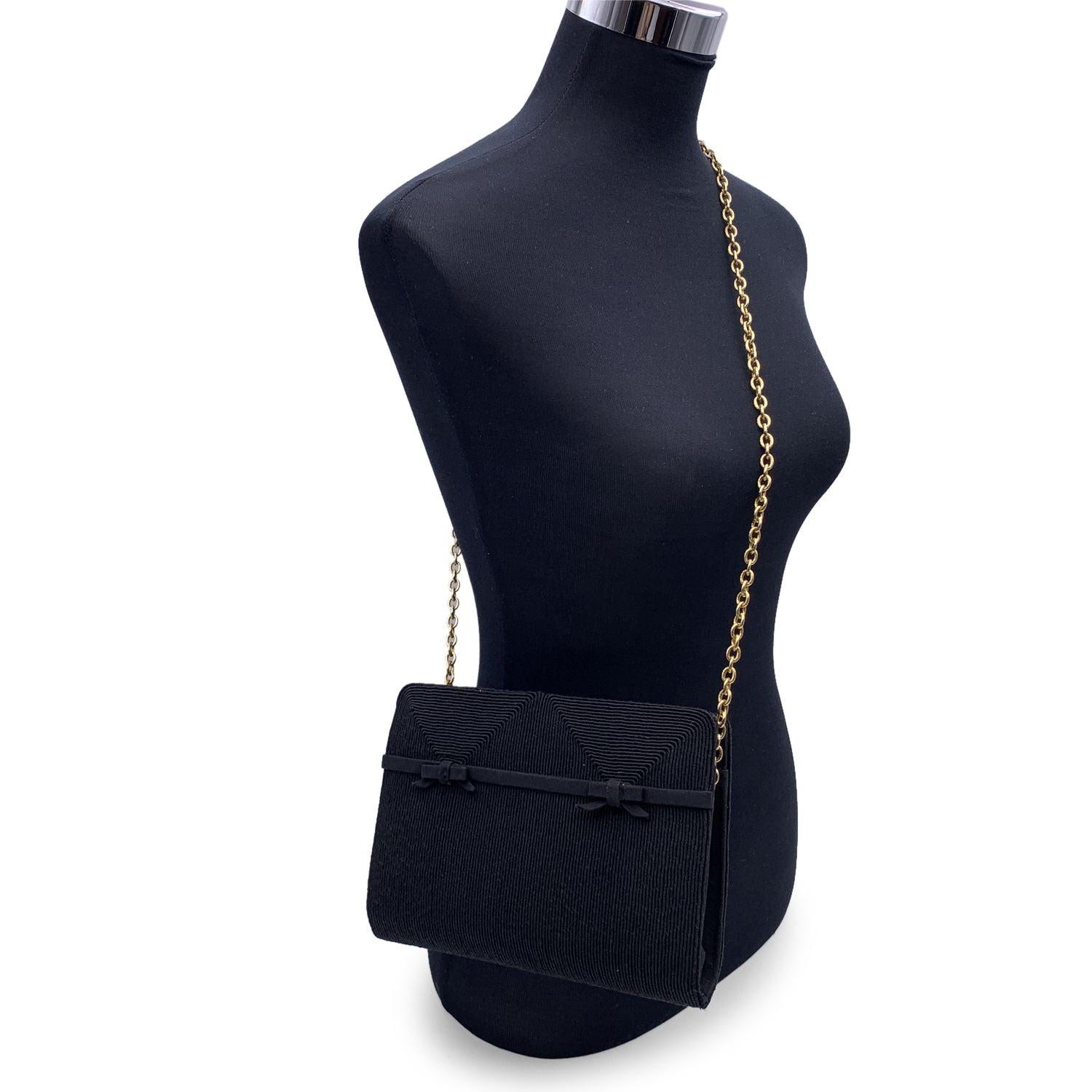 Gucci Vintage Black Fabric Bows Abendtasche mit Kettenriemen im Angebot 2
