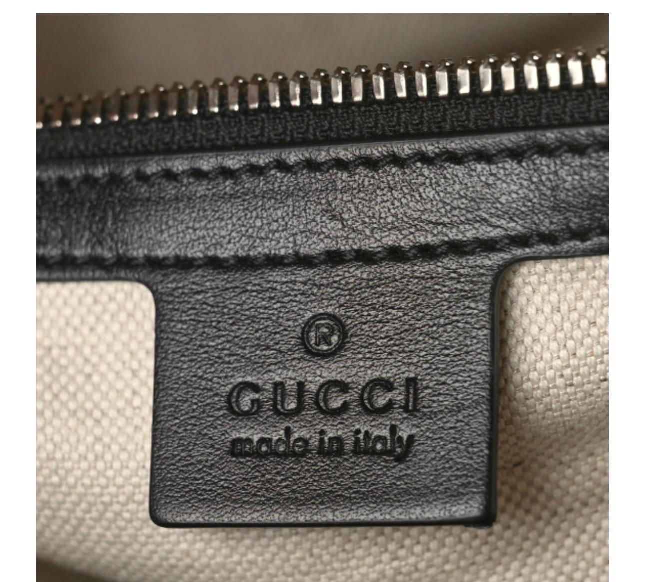 Gucci Vintage Schwarz  GUCCI GG Geprägt geprägt  Monogram Klein  Day Back Pack Schwarz im Angebot 1