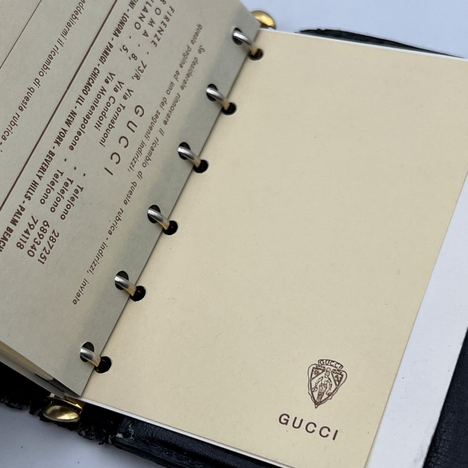 Women's or Men's Gucci Vintage Black Leather 6 Ring Small Agenda with Sheets For Sale