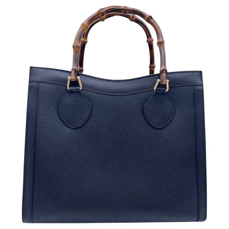 DIANA TOTE BAG 19 IN WHITE LAMBSKIN WITH BAMBOO HANDLE