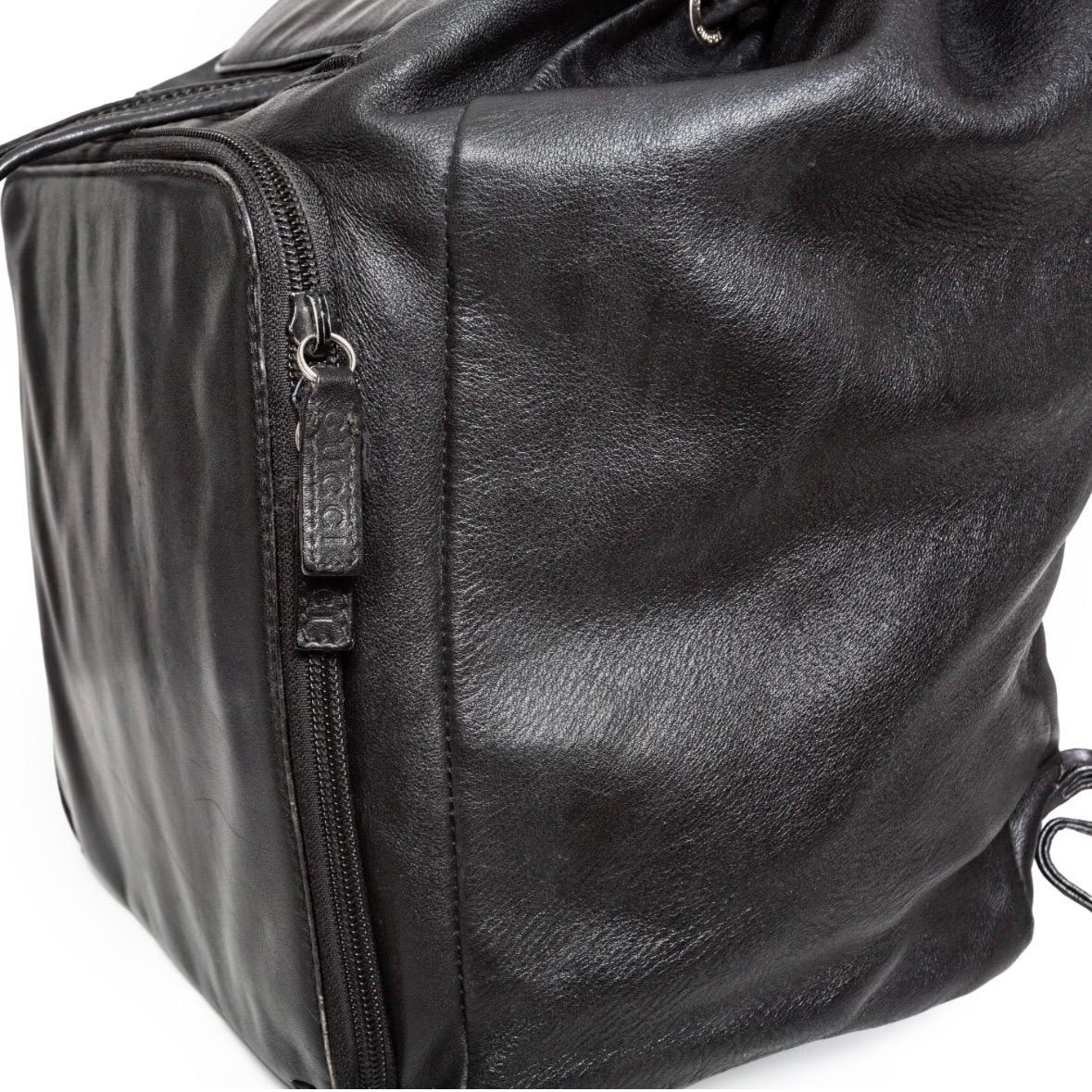 Gucci Vintage Black Leather Drawstring Backpack (Tom Ford) For Sale 1