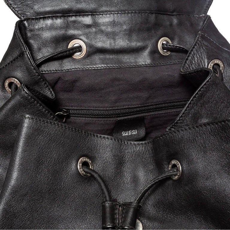 Gucci Vintage Black Leather Drawstring Backpack (Tom Ford  display picture 1