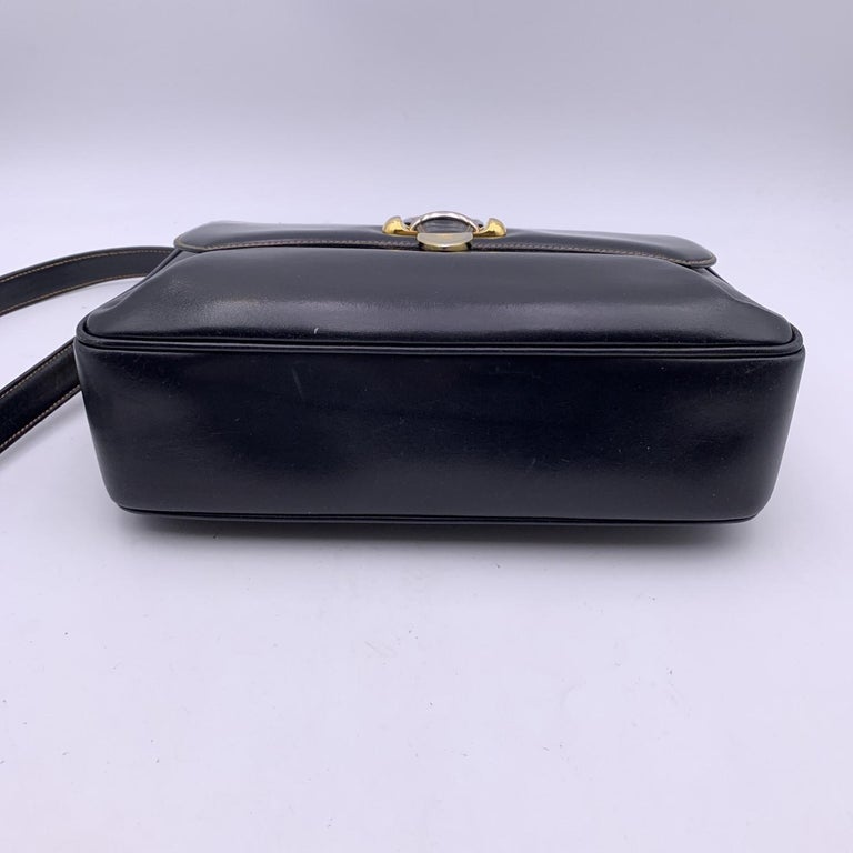 Gucci Vintage Black Leather Flap Shoulder Bag Messenger For Sale at 1stDibs