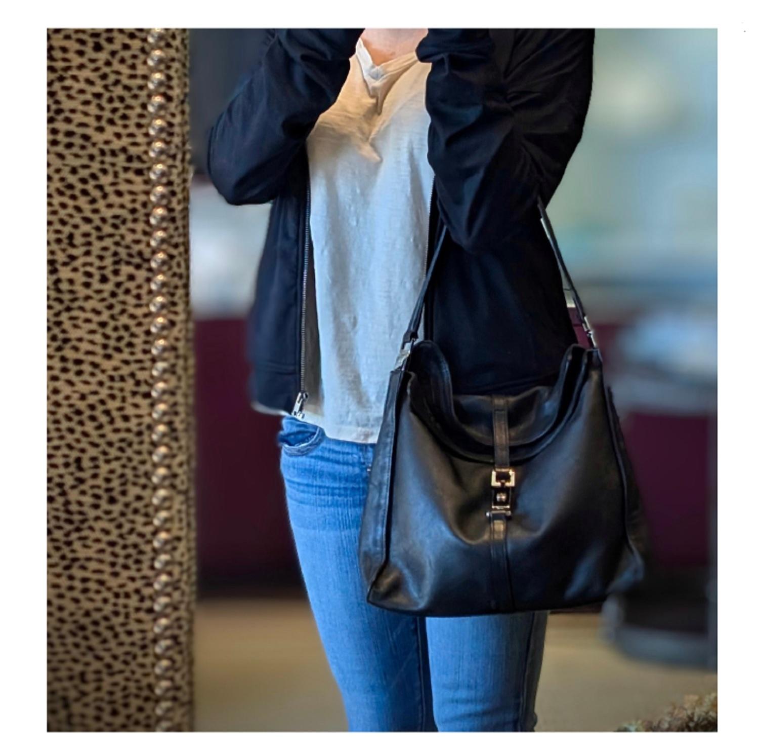 Gucci Vintage Black Leather Jackie Hobo 7