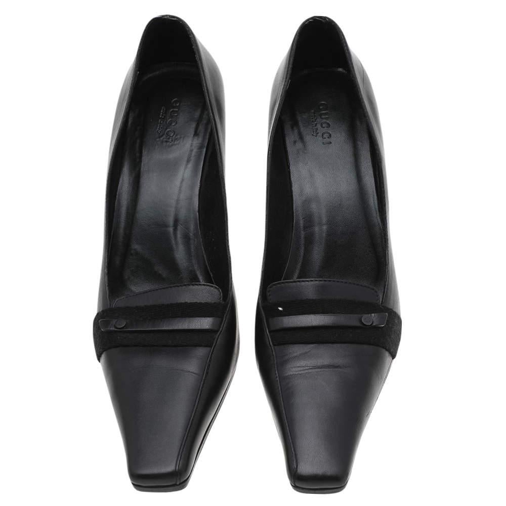 These elegant Gucci pumps will be your favorite go-to option for any occasion. Crafted in Italy, these pumps are made from leather and are styled with square toes and 7.5 cm heels that are stylish and comfortable. They are finished with comfortable