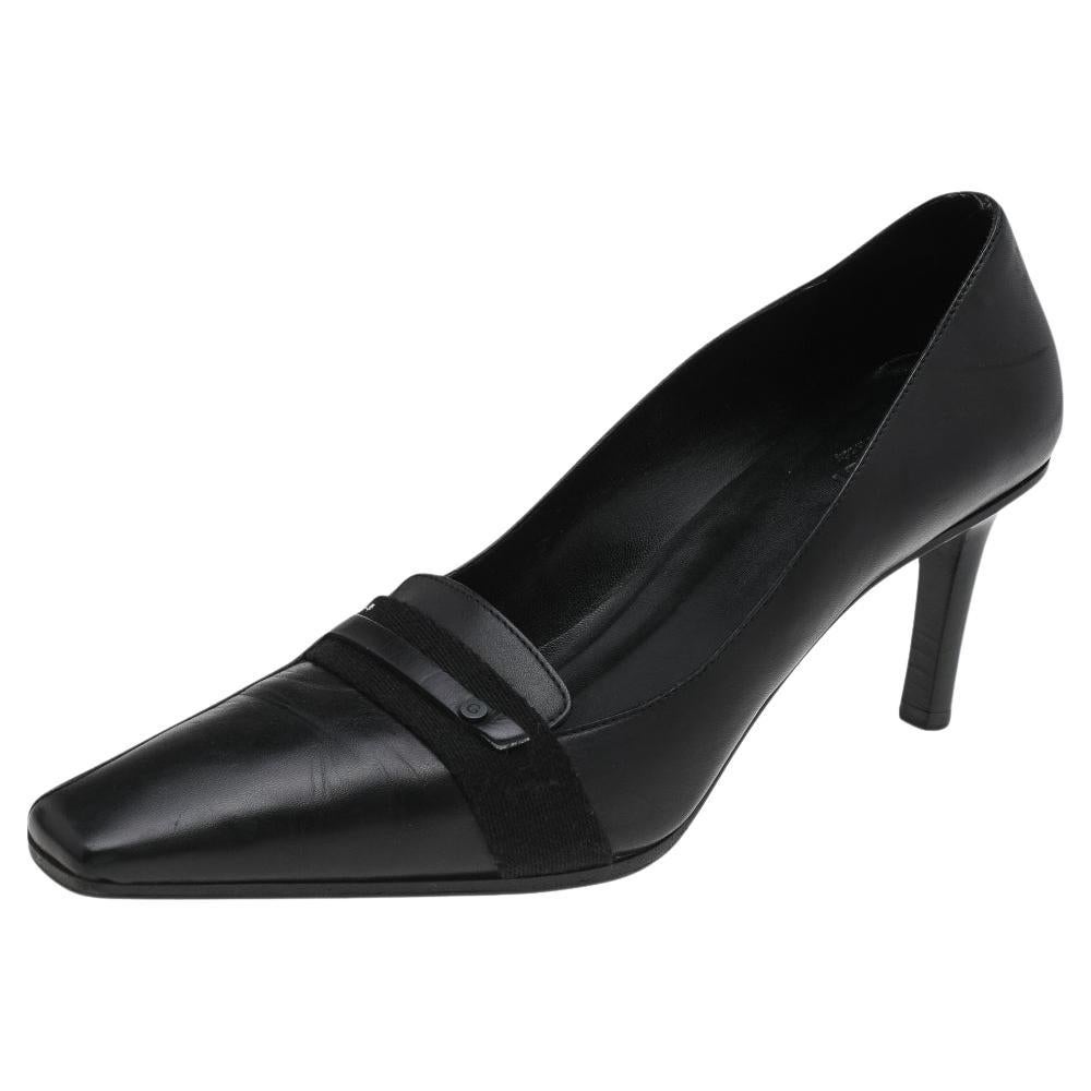 Gucci Vintage Black Leather Pumps Size 38.5