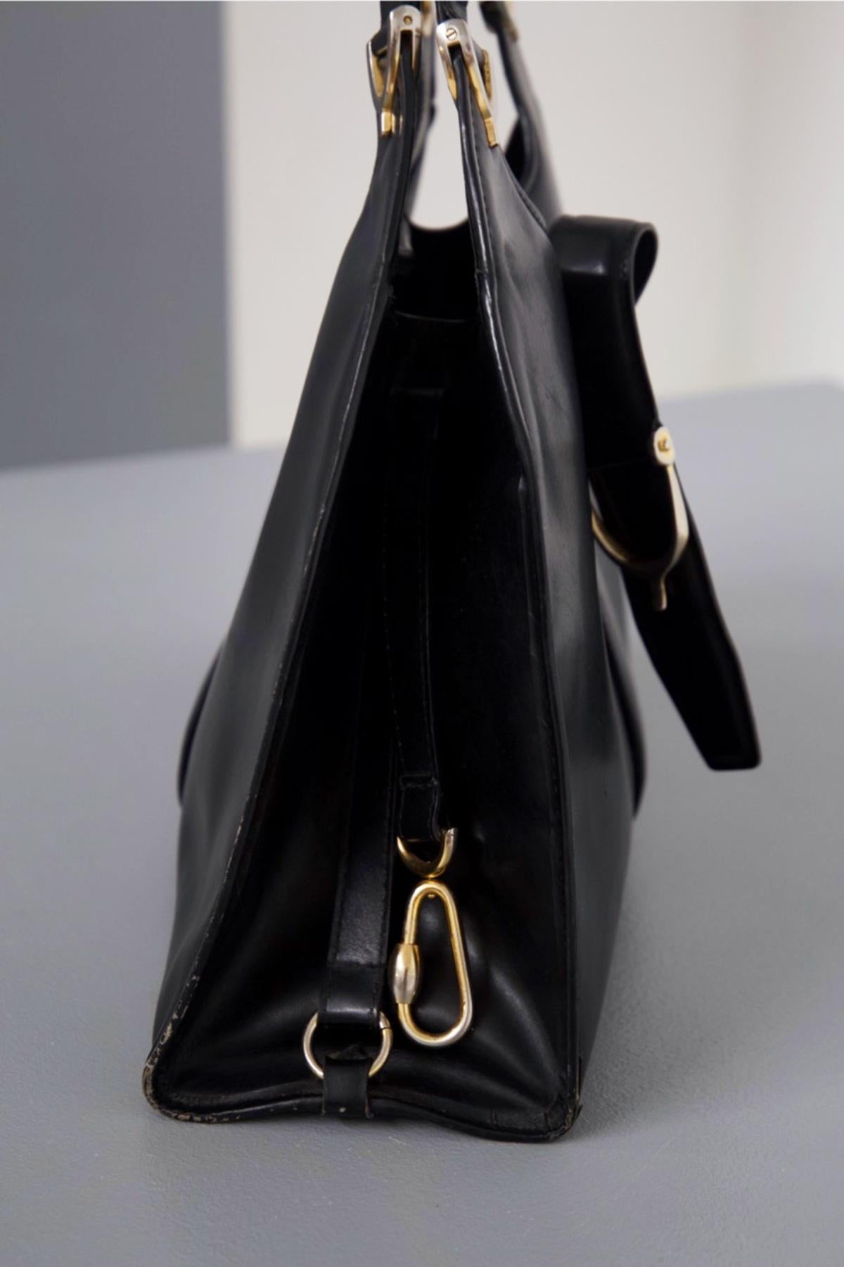 Gucci Vintage Black Leather Stirrup Hobo Handbag For Sale 7