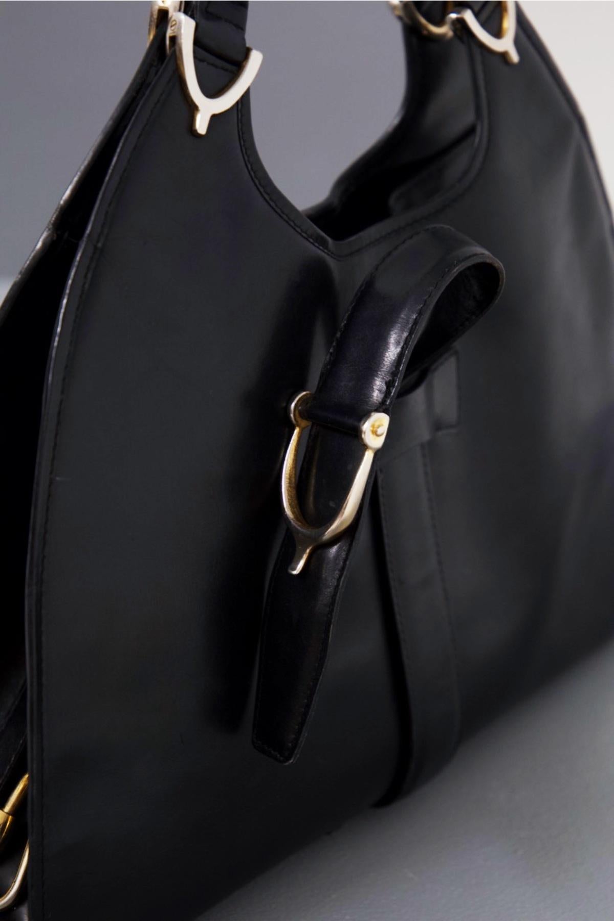 Gucci Vintage Black Leather Stirrup Hobo Handbag For Sale 8