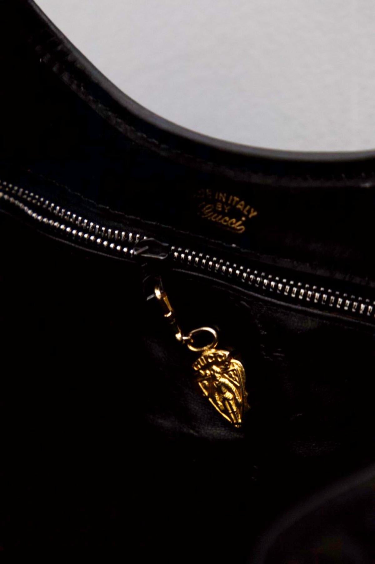 Gucci Vintage Black Leather Stirrup Hobo Handbag For Sale 10
