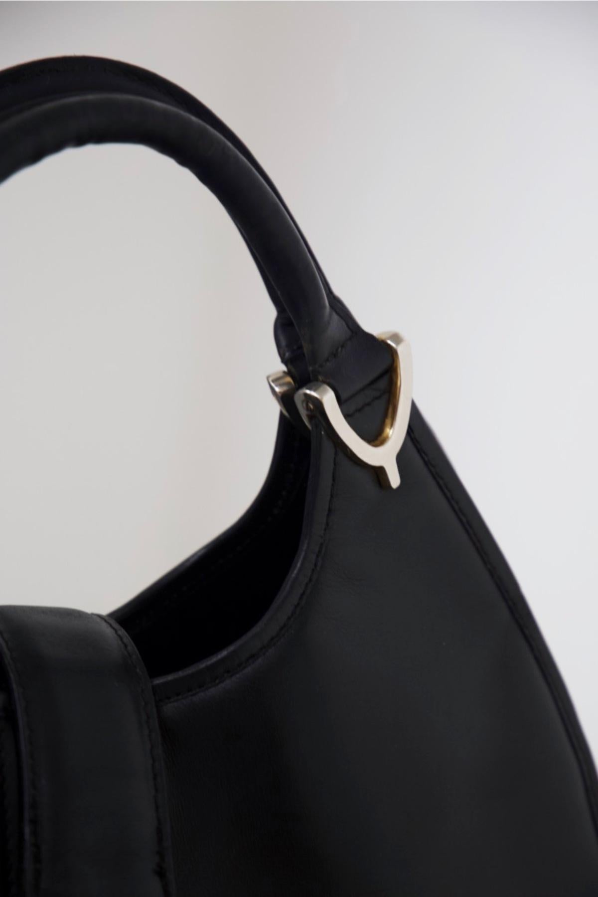 Gucci Vintage Black Leather Stirrup Hobo Handbag For Sale 1