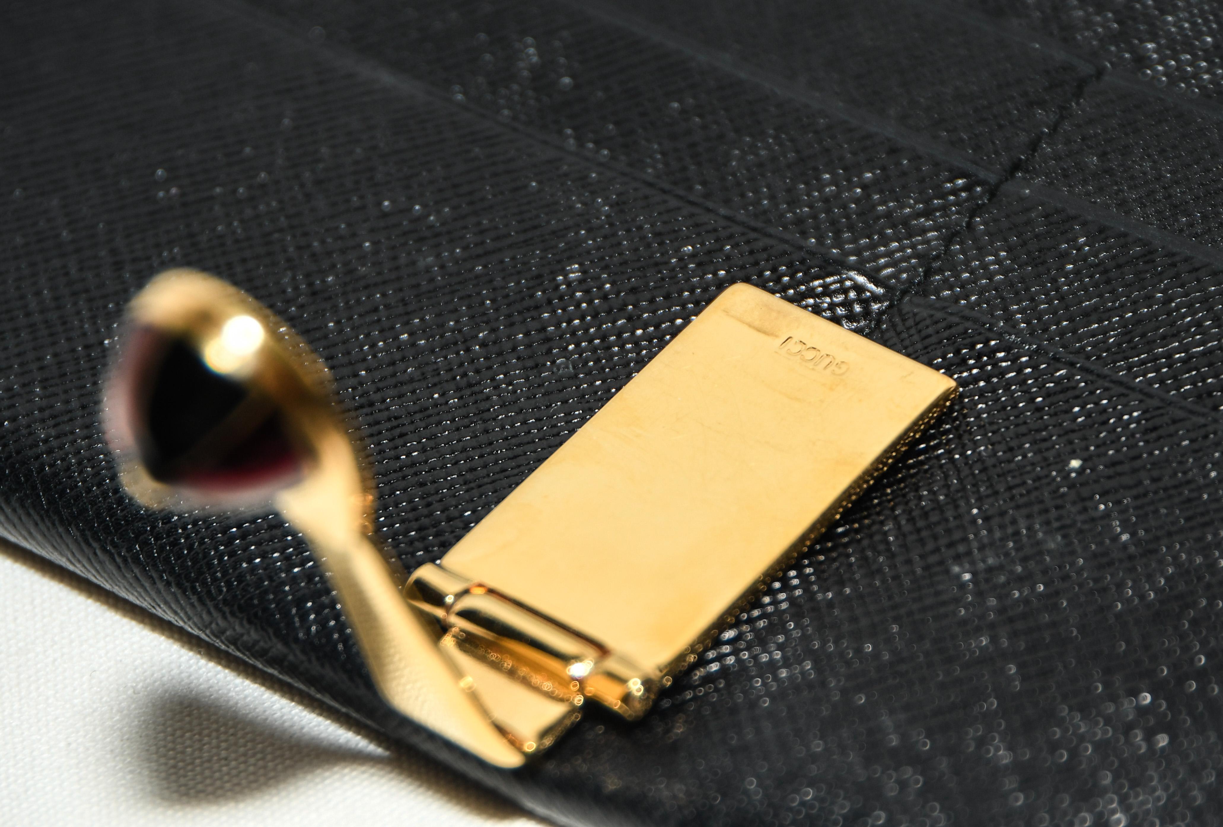 Gucci Vintage Black Leather Wallet With Jockey Cap Clasp In Excellent Condition In Palm Beach, FL