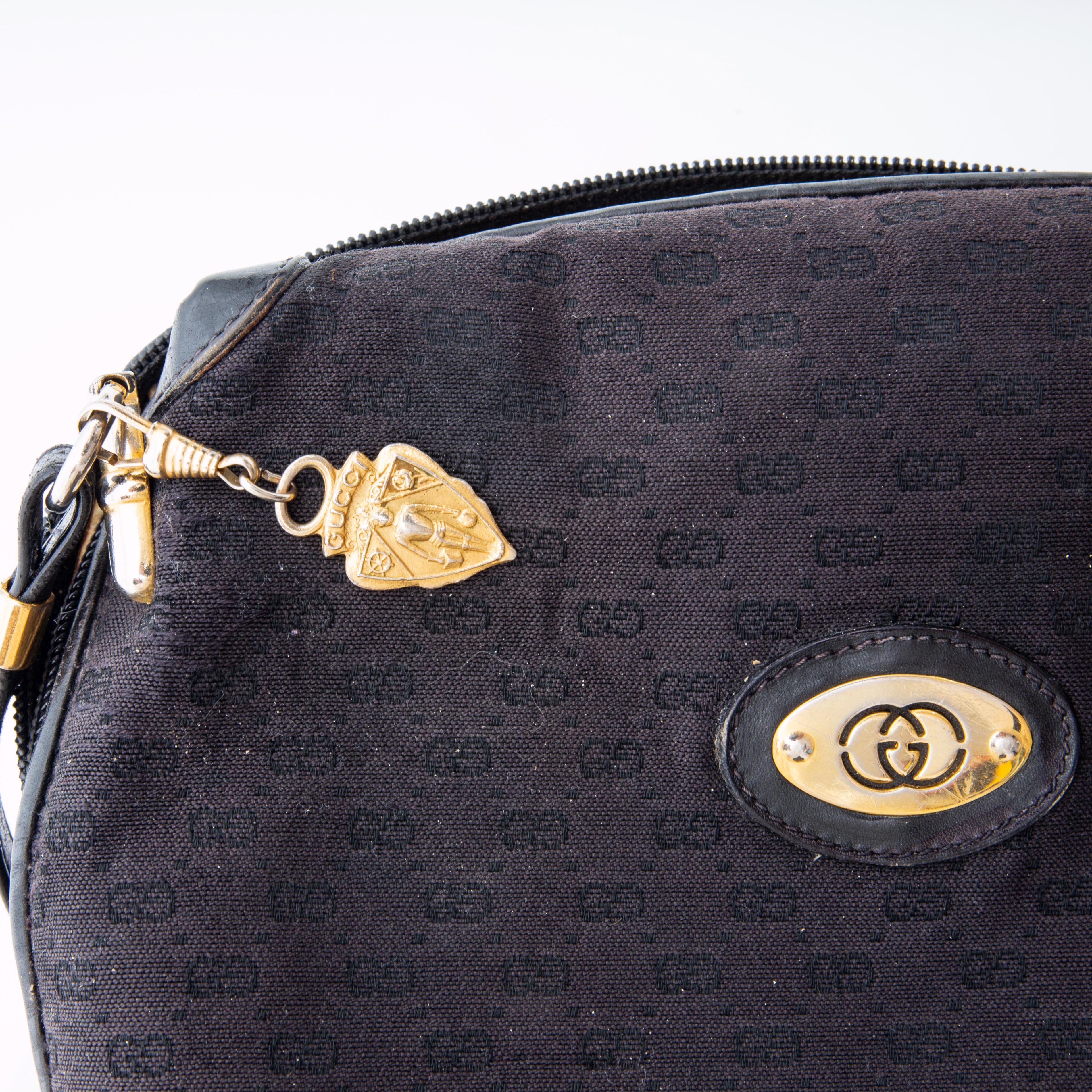 Gucci Vintage Black Monogram GG Crossbody Bag 4