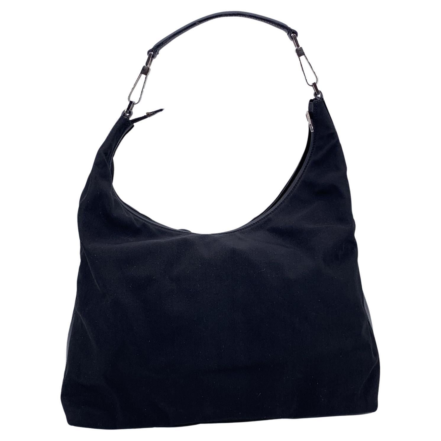 Gucci Borsa a tracolla Hobo in tela di nylon nera vintage Tote