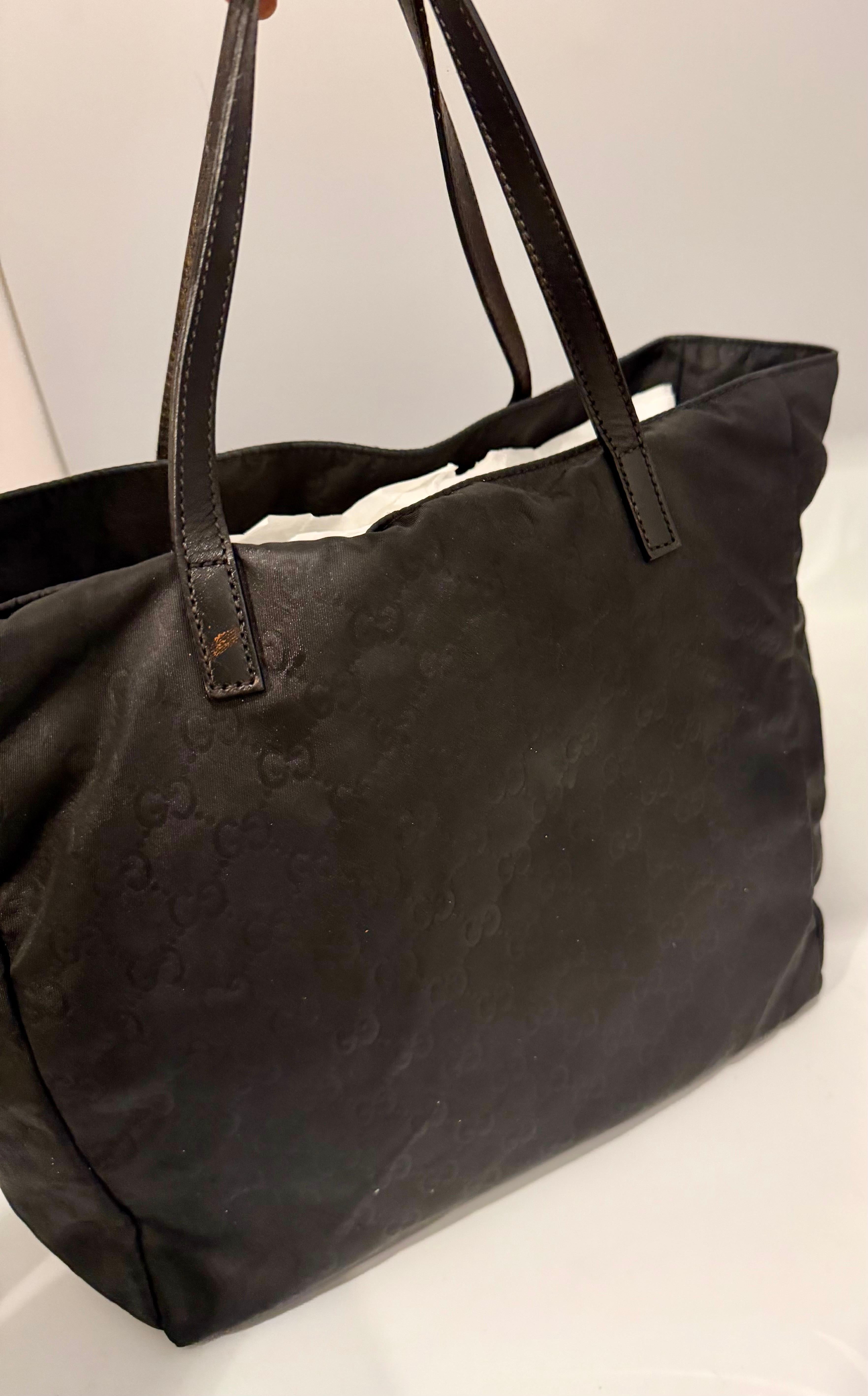 Gucci Vintage Black Nylon , Gucci Large Tote Bag with GG pattern for women In Excellent Condition For Sale In New York, NY
