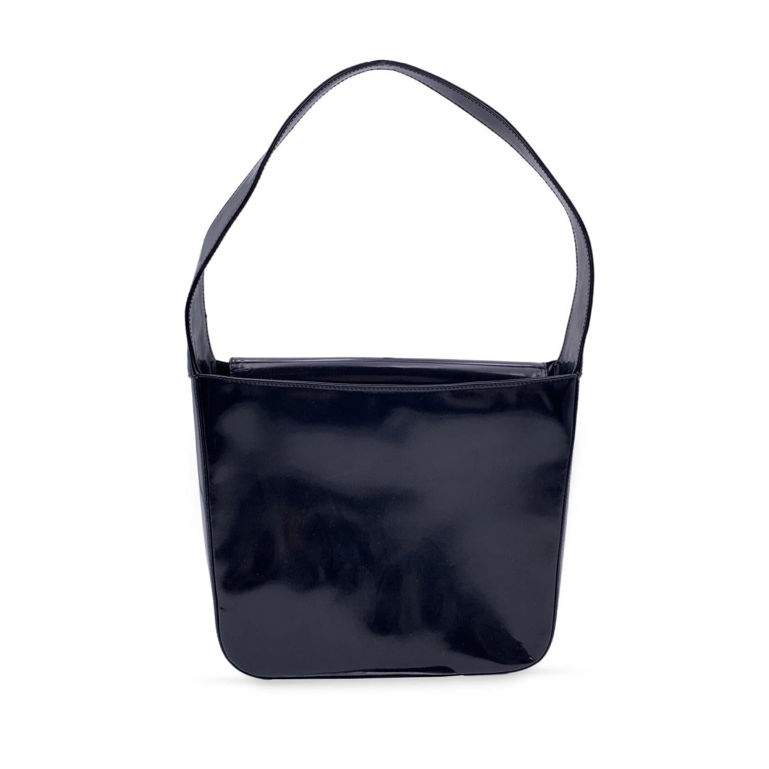 Gucci Vintage Black Patent Leather Structured GG Logo Shoulder Bag In Good Condition In Rome, Rome