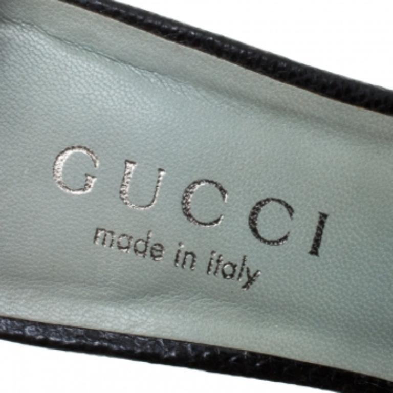 Gucci Vintage Black Snakeskin Ankle Cuff Open Toe Sandals Size 36 For Sale 3
