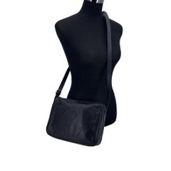 Gucci Vintage Blau Geprägtes Logo Messenger Crossbody Bag