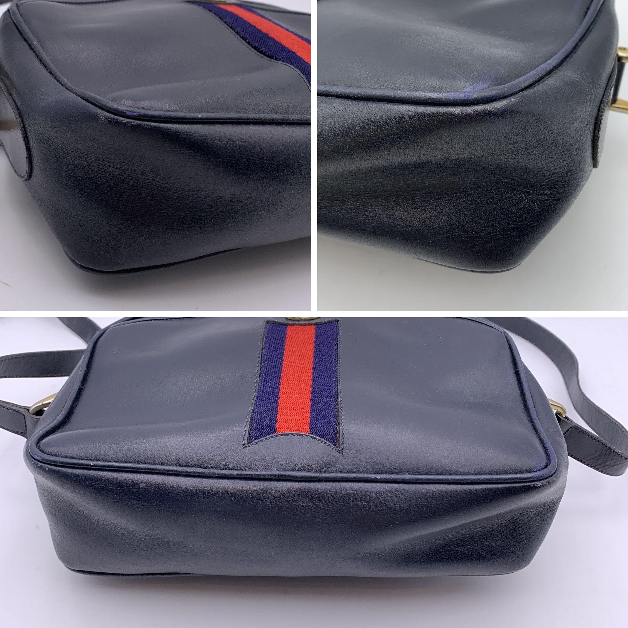 Women's Gucci Vintage Blue Leather Messenger Crossbody Bag with Stripes For Sale