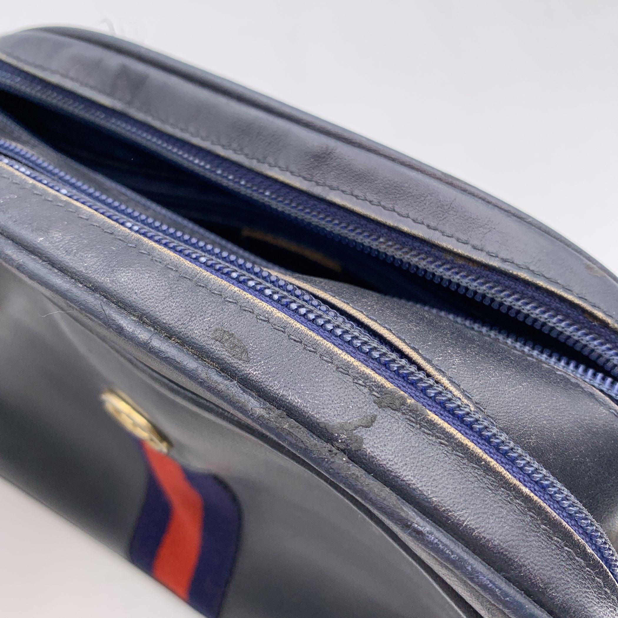 Gucci Vintage Blue Leather Messenger Crossbody Bag with Stripes For Sale 1