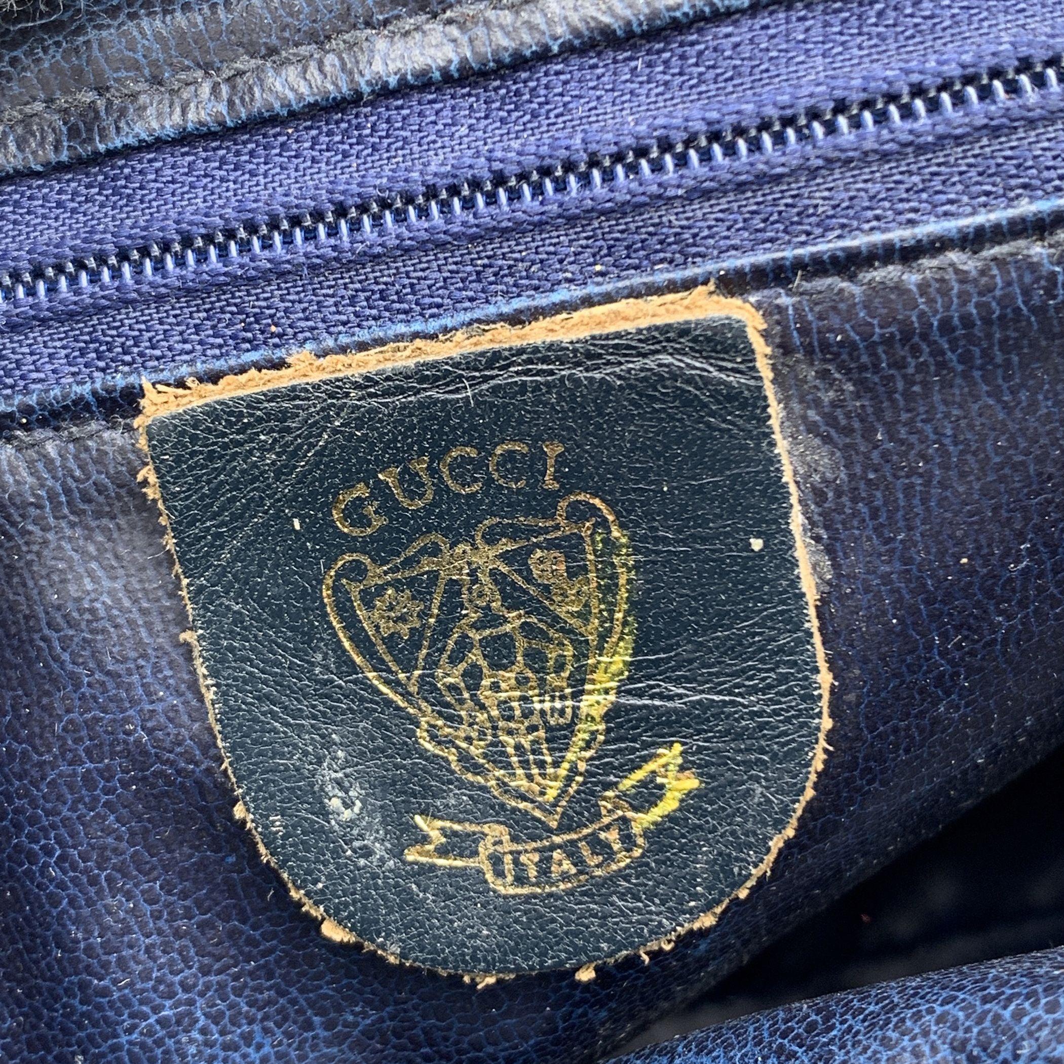 Gucci Vintage Blue Leather Messenger Crossbody Bag with Stripes For Sale 4