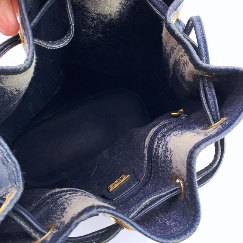 Gucci Vintage Blau Monogramm Drawstring Bucket Bag mit Streifen im Zustand „Gut“ im Angebot in Rome, Rome