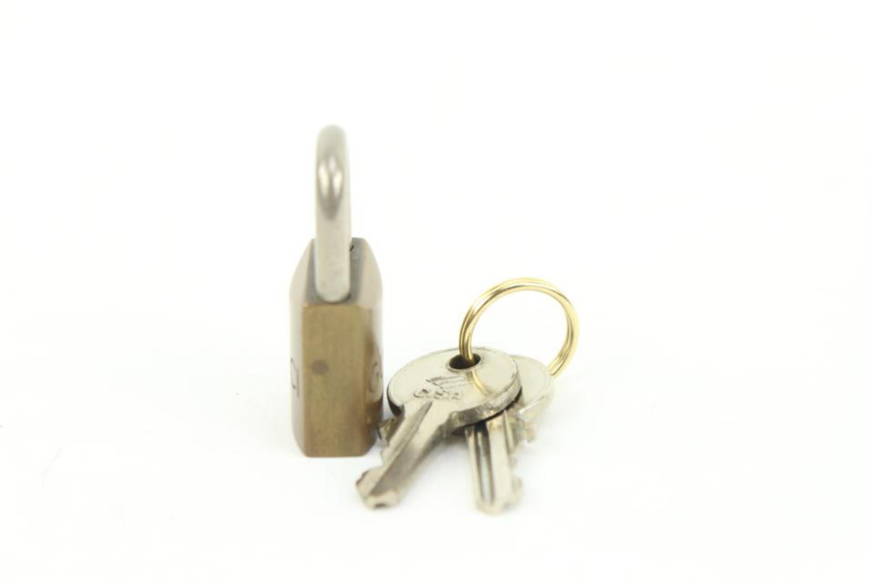 Gucci Vintage Brass Lock and Key Set Cadena Padlock Bag Charm 17g34s 3