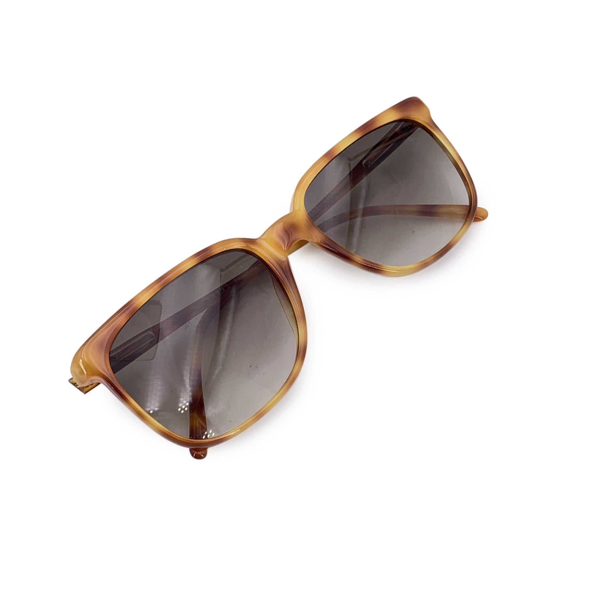 Gafas de sol rectangulares Gucci Vintage Marrón Havana GG 1132 140mm en Excelente estado para la venta en Rome, Rome