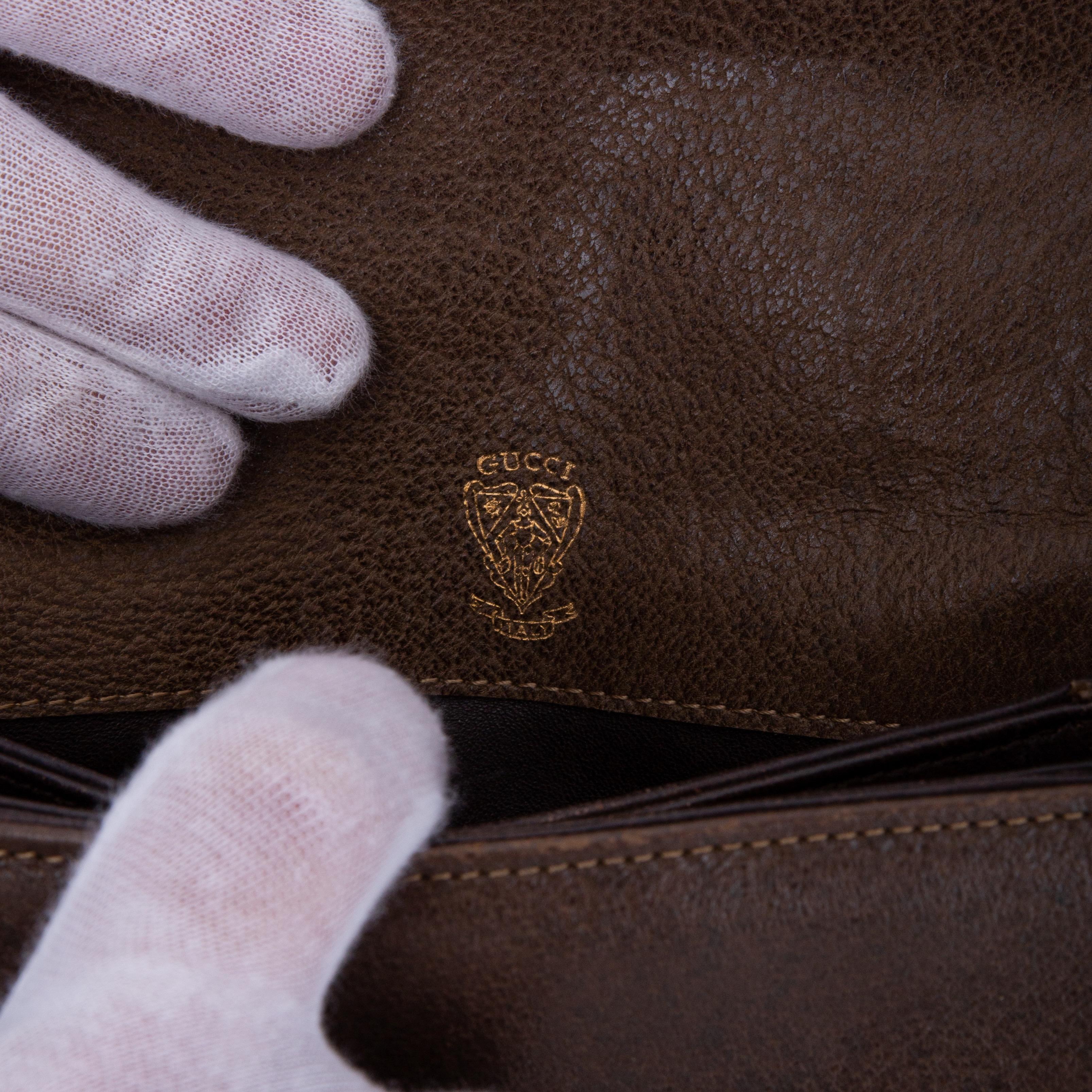 Gucci Vintage Brown Leather Gg Flip Lock Handbag (Circa 1955) Rare en vente 3