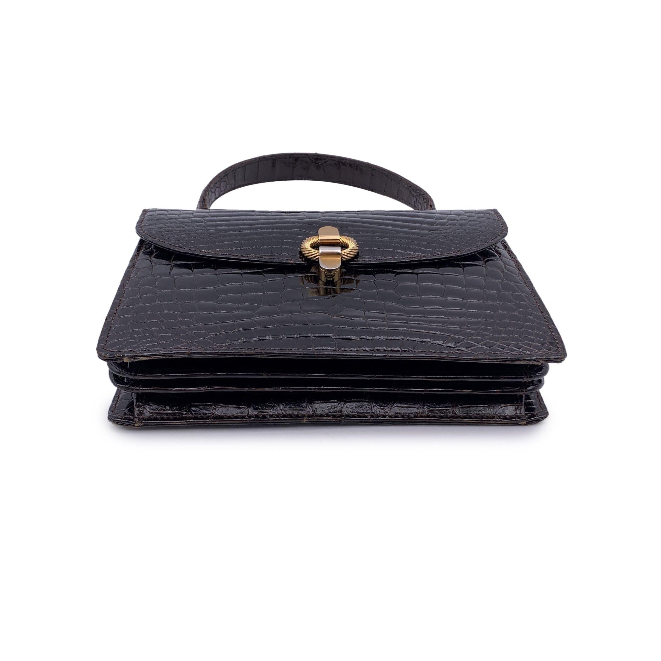 Gucci Vintage Brown Leather Gold Closure Handbag Satchel In Good Condition In Rome, Rome