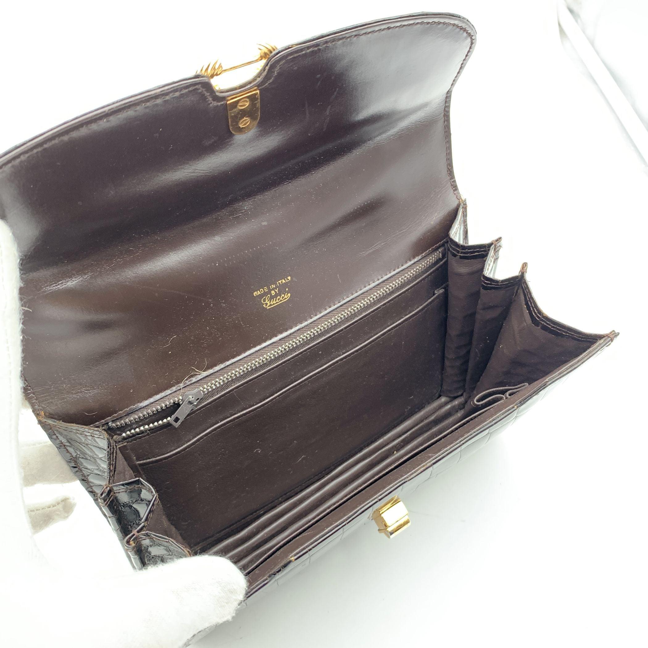 Women's Gucci Vintage Brown Leather Gold Closure Handbag Satchel